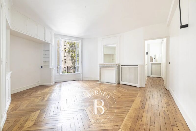 For Sale Apartment | Paris 7ème - picture 3