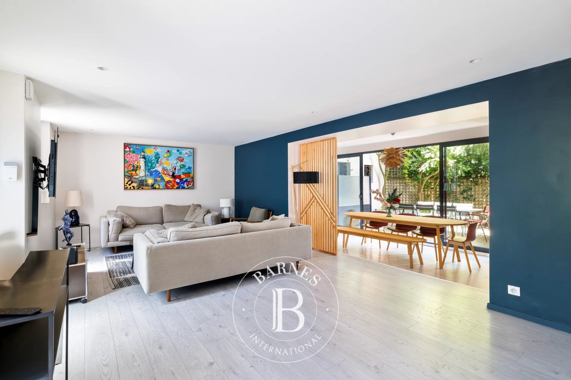 BIARRITZ, CENTRO DE LA CIUDAD, CASA CON TERRAZA Y GARAJE - picture 3