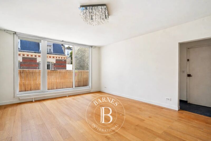 For Sale Apartment | Paris 16ème - picture 2