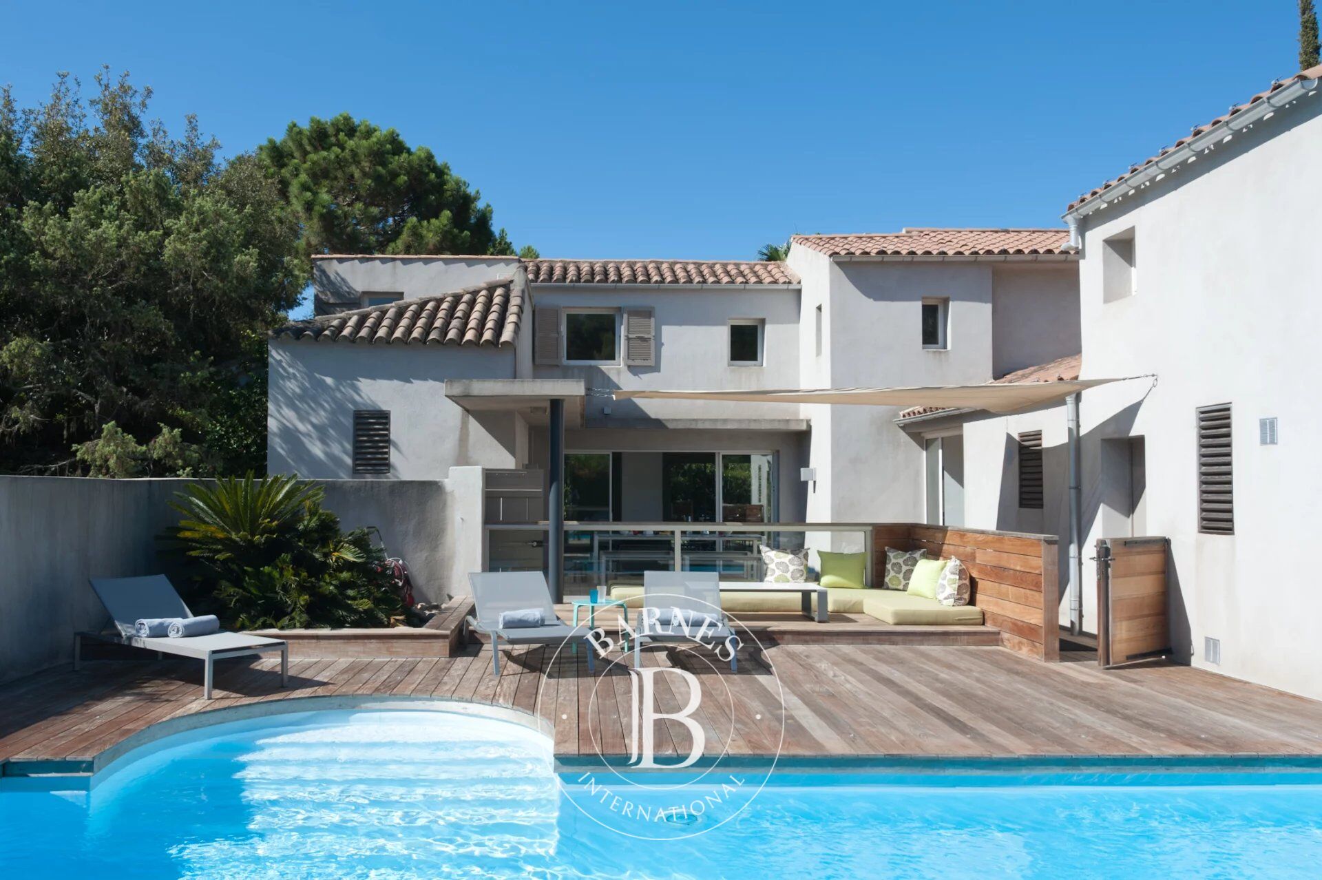 Porto-Vecchio, Domaine de Cala Rossa, 7 bedroom villa, swimming pool, walking distance to the beach - picture 2