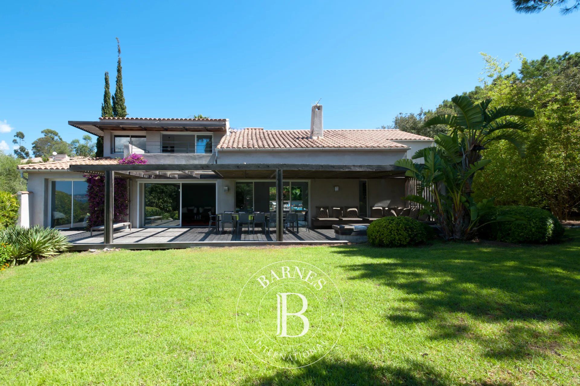 Porto-Vecchio, Domaine de Cala Rossa, 7 bedroom villa, swimming pool, walking distance to the beach - picture 1