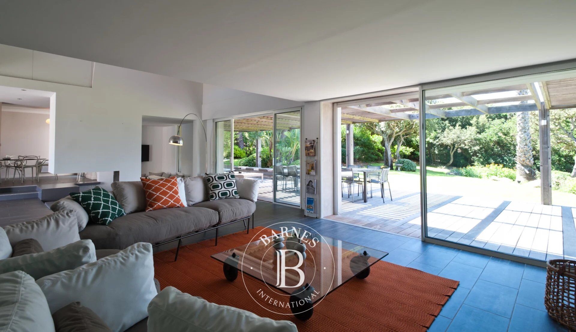 Porto-Vecchio, Domaine de Cala Rossa, villa 7 chambres, piscine, plage à pied - picture 3