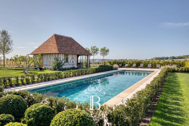 For Rent Property | Deauville - picture 2