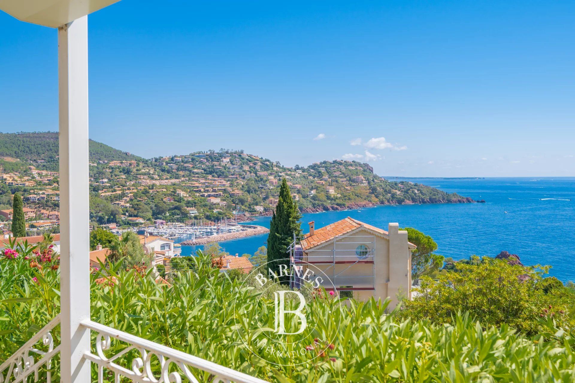 Villa Saint-Raphaël - picture 8