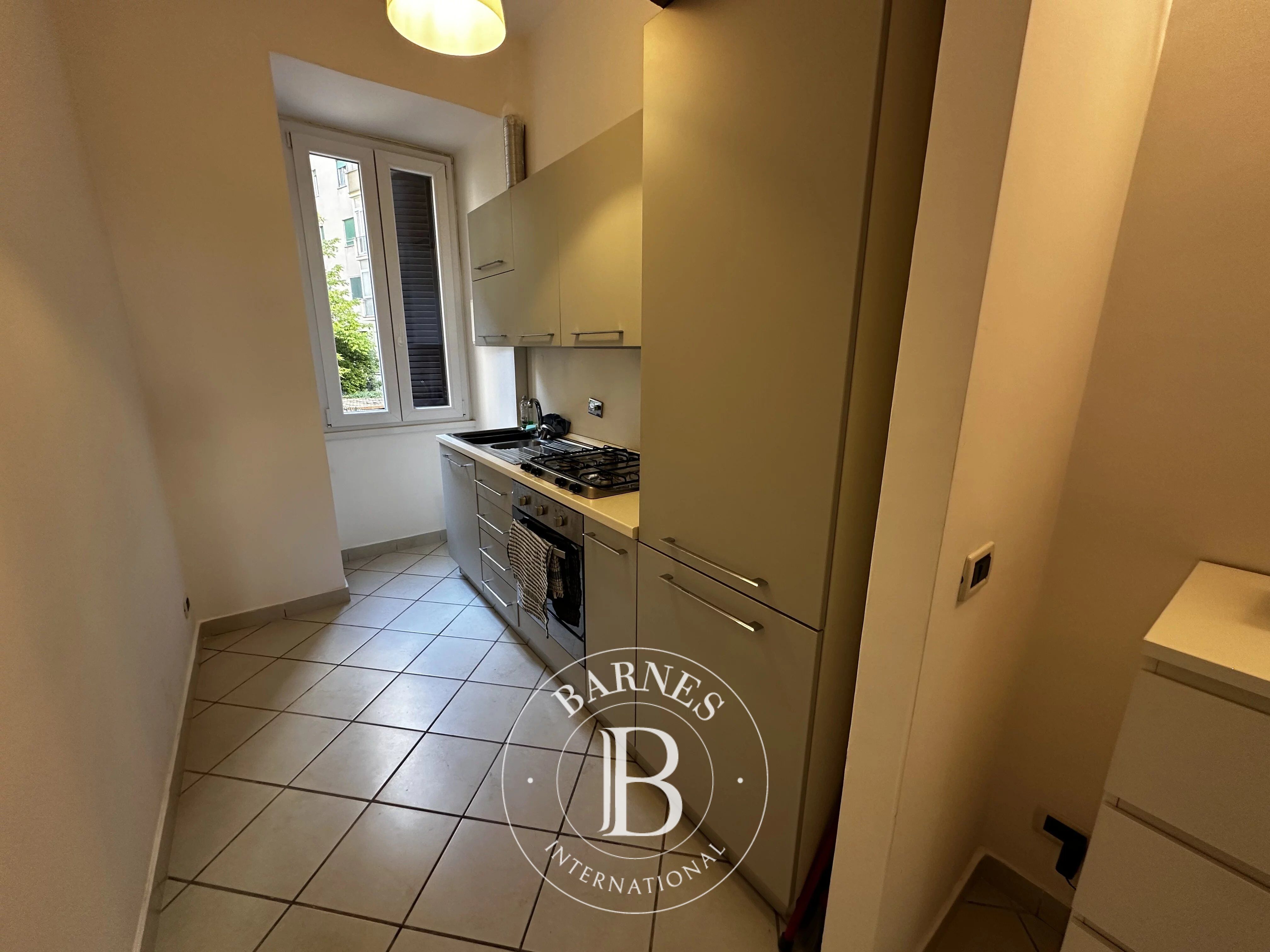 Elegante Appartamento in Affitto – San Giovanni - picture 3