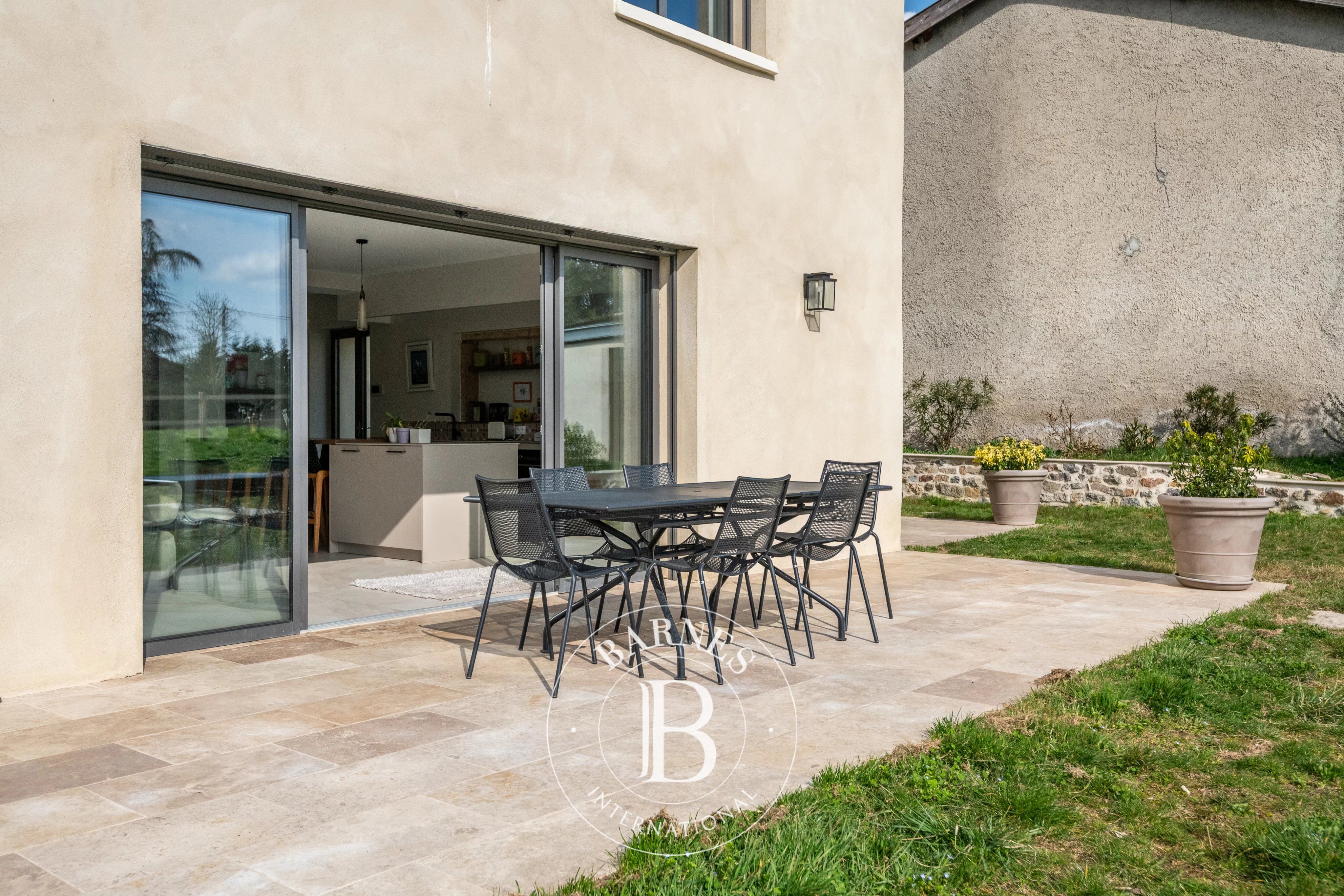 Haus Dardilly - picture 1