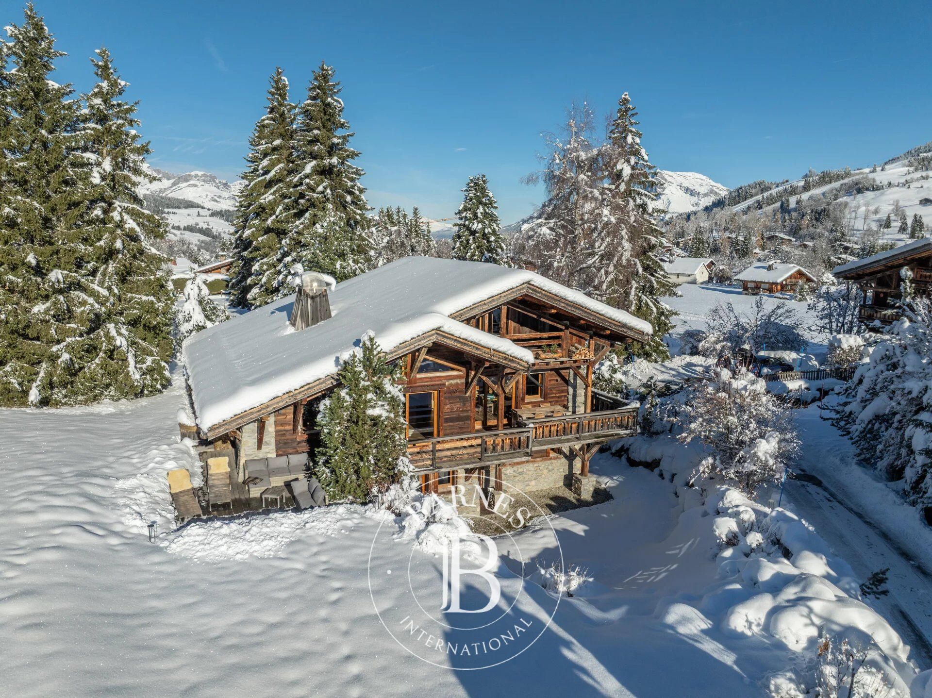 MEGEVE - MONT D'ARBOIS - CHALET DE CHARME PROCHE PISTES ET LAC DE JAVEN - picture 1