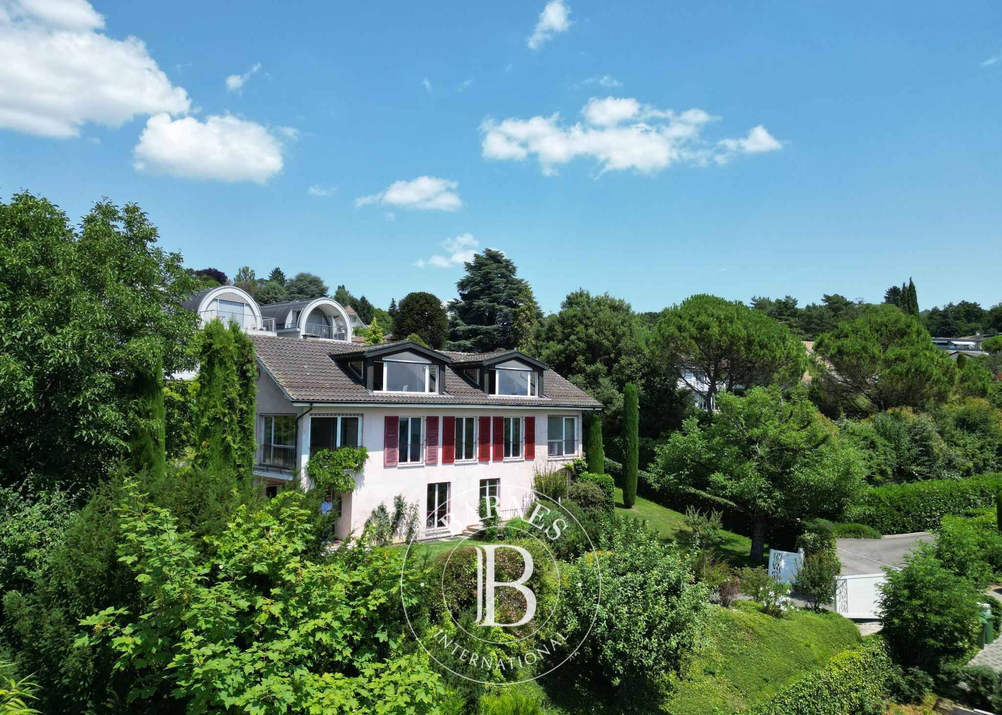 Villa Pully - picture 1