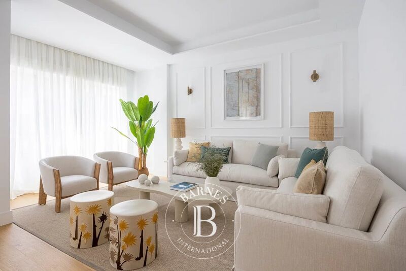 Komplett renovierte Wohnung im Herzen von Salamanca