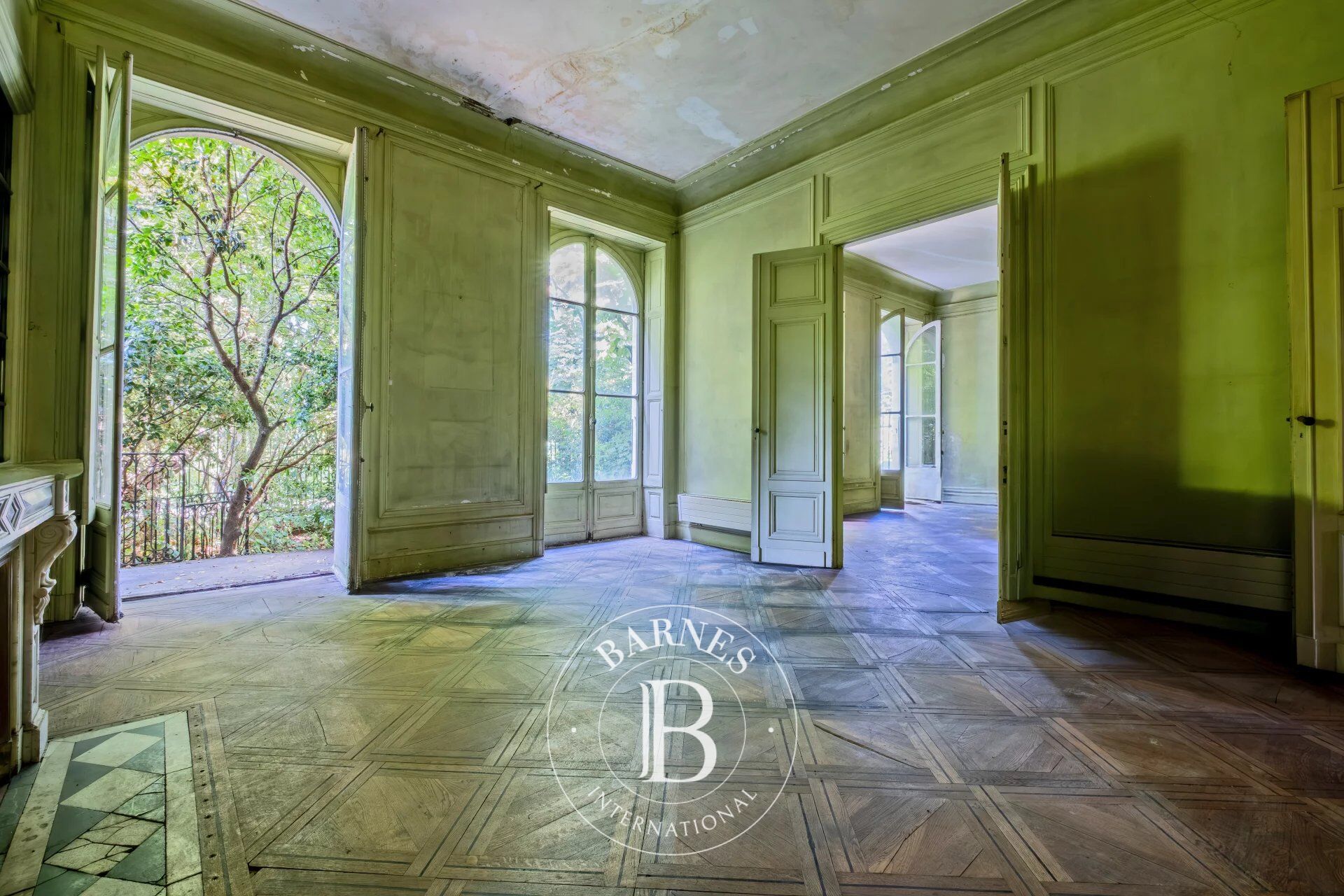 Exclusivité Bordeaux Jardin Public - Appartement duplex 300 m² à rénover - Jardin 90 m² - Caves - picture 2