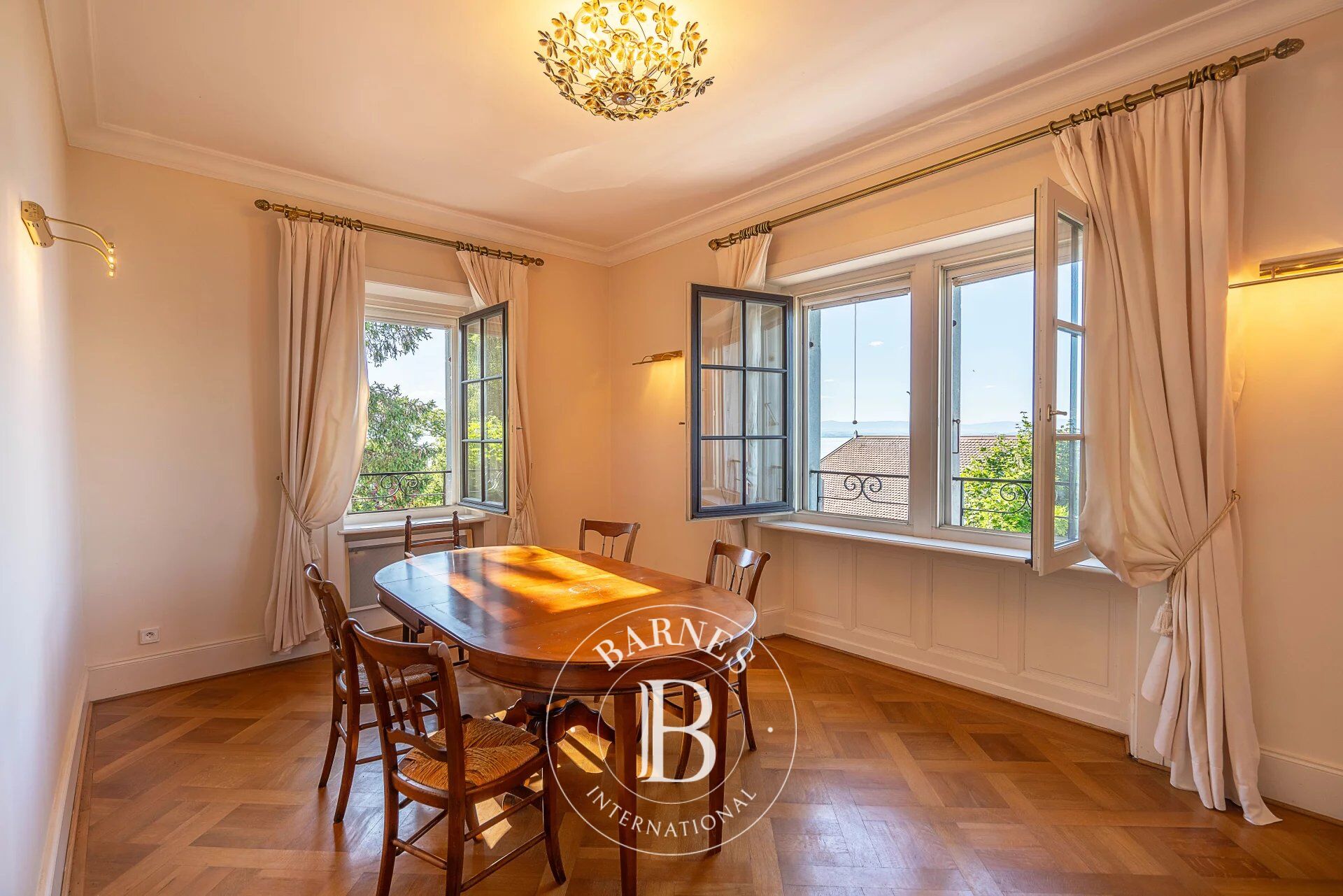 Daire Lugrin - picture 9