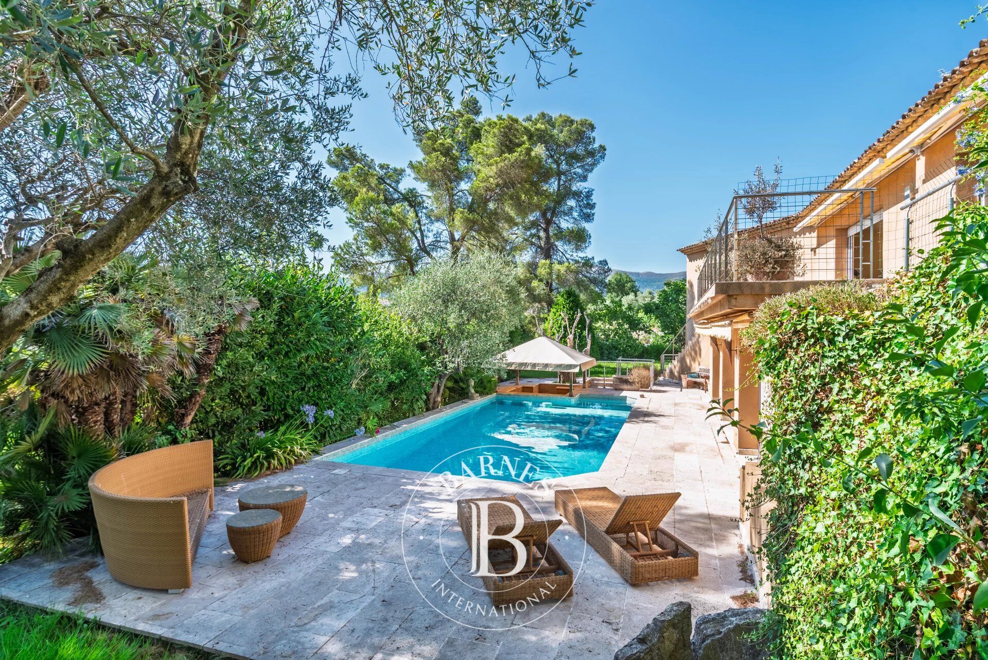 Villa Roquefort-les-Pins - picture 21