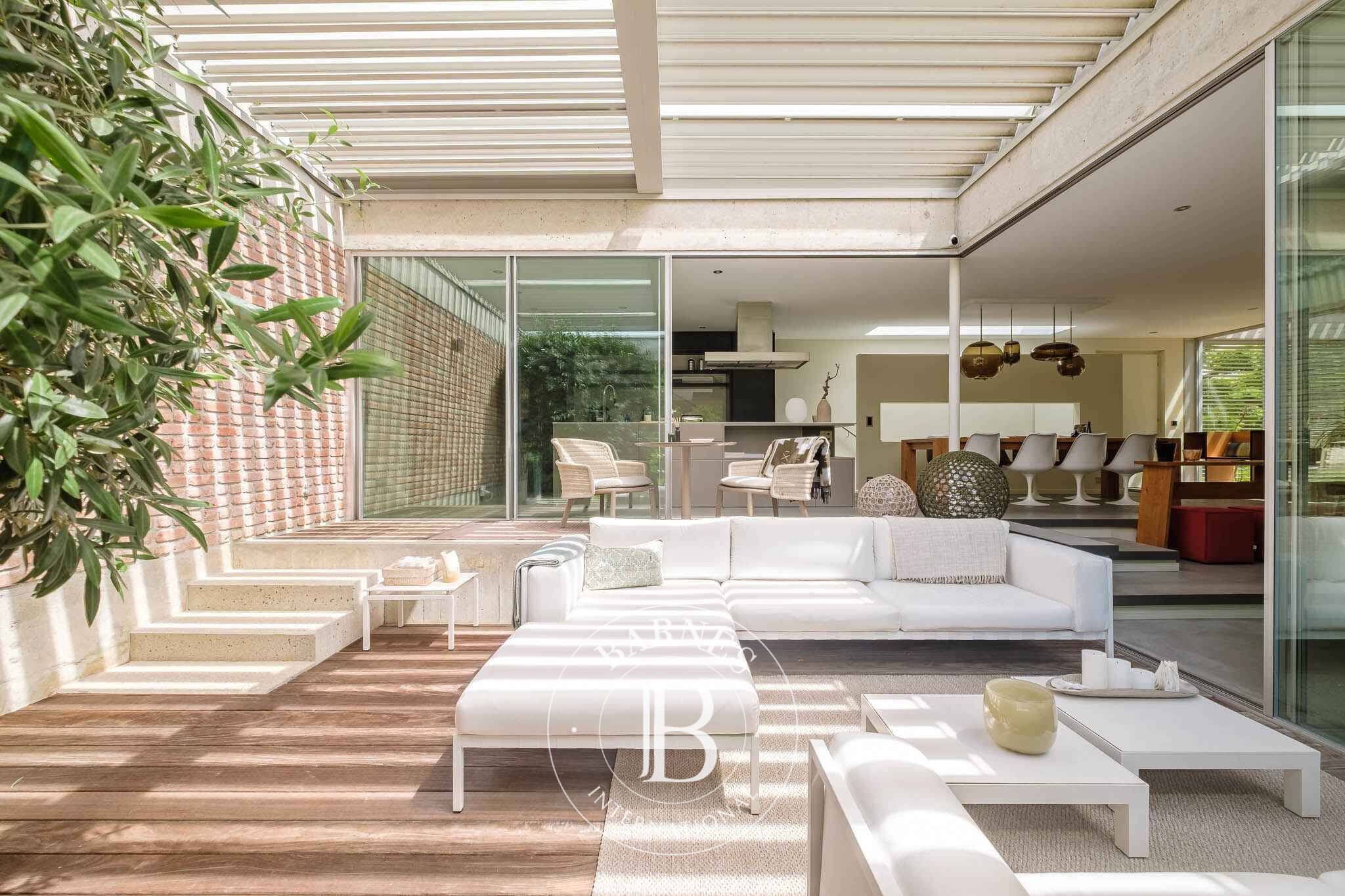 Villa Vernier - picture 1