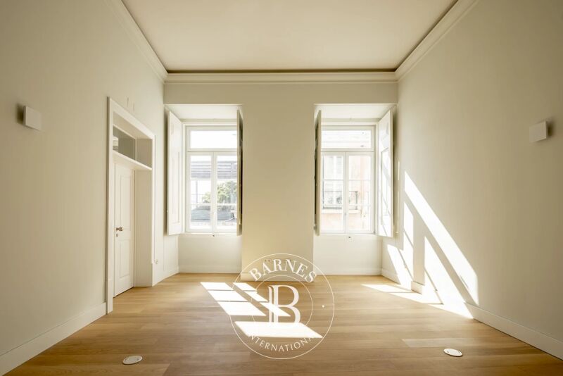 Emplacement, emplacement, emplacement