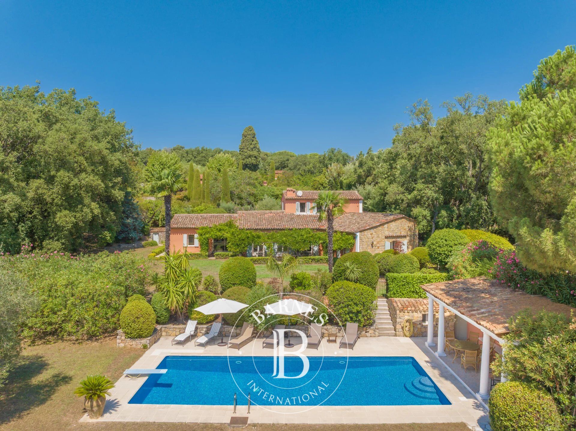 Villa Grasse - picture 1