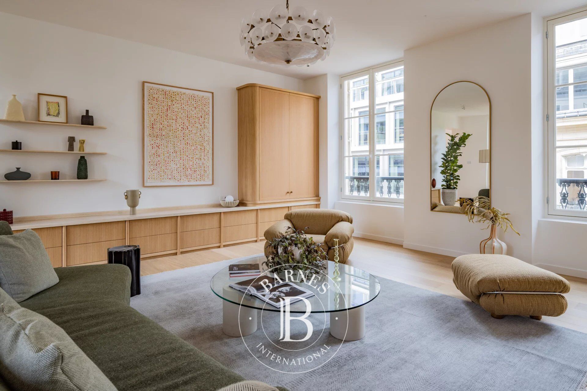 PARIS VIII - APPARTEMENT 3 CHAMBRES - 6 PERSONNES - picture 3