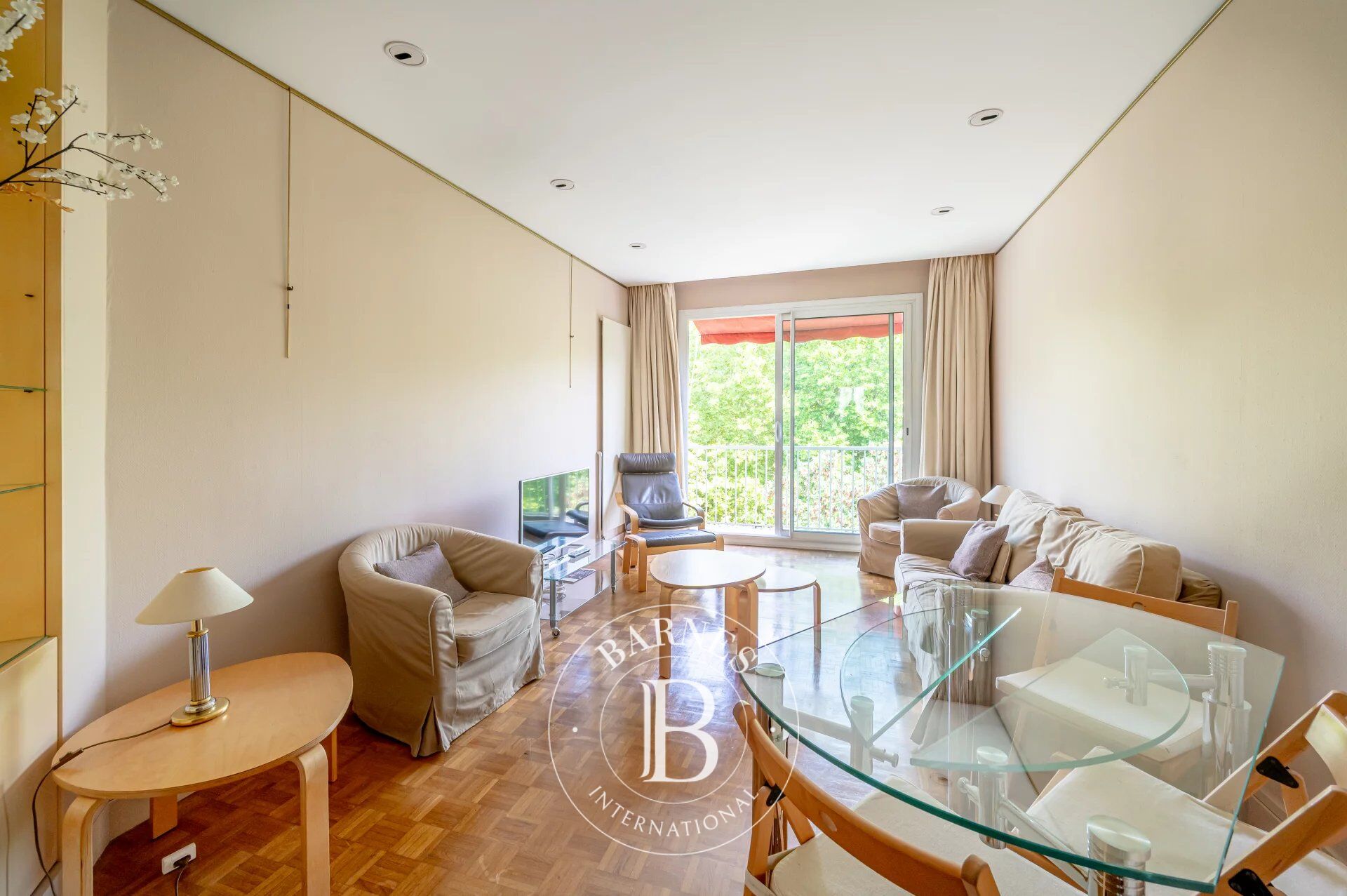 For Sale, Apartment Neuilly-sur-Seine - picture 2