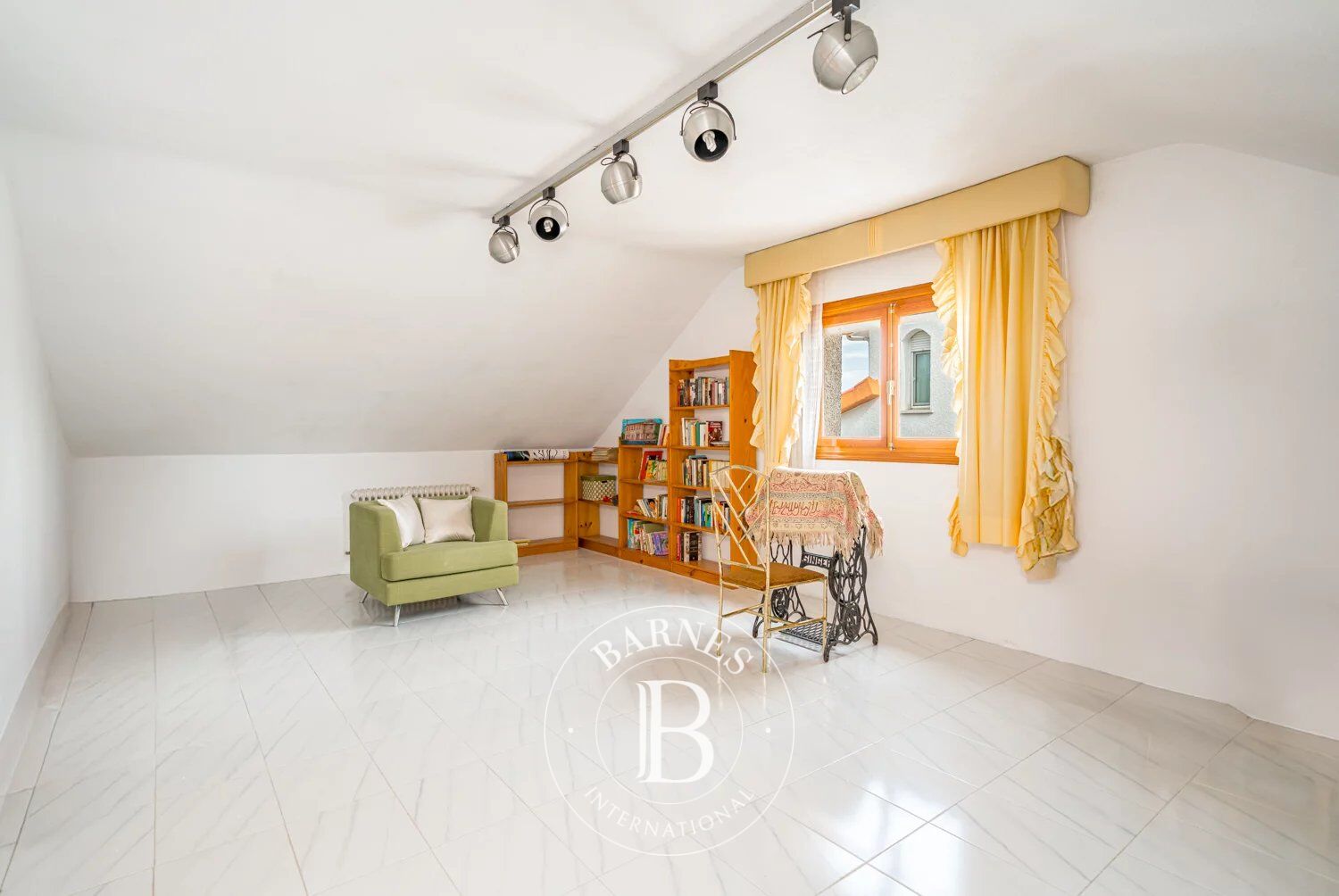 Ev Pozuelo de Alarcón - picture 31