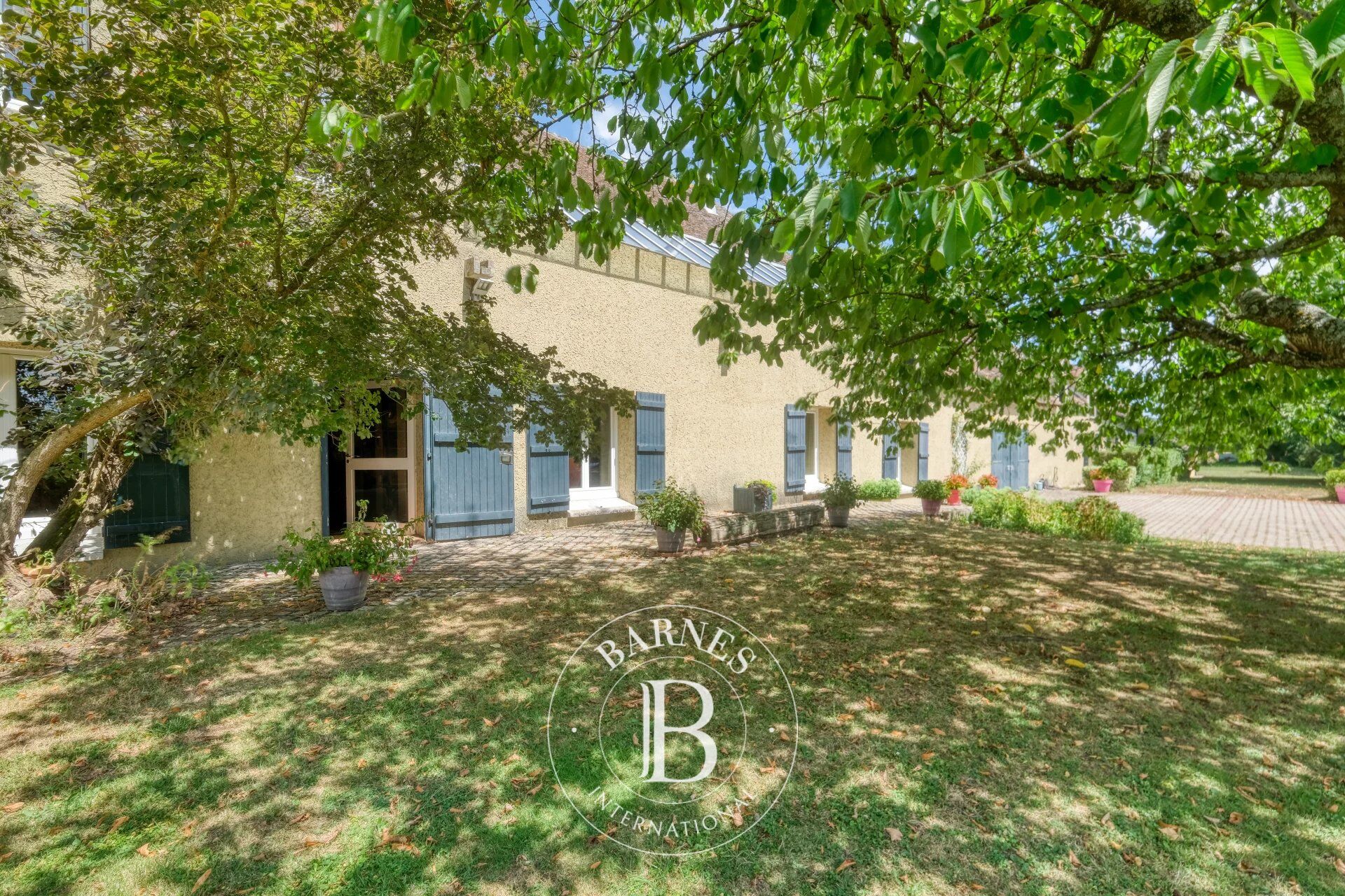 Casa Montacher-Villegardin - picture 2