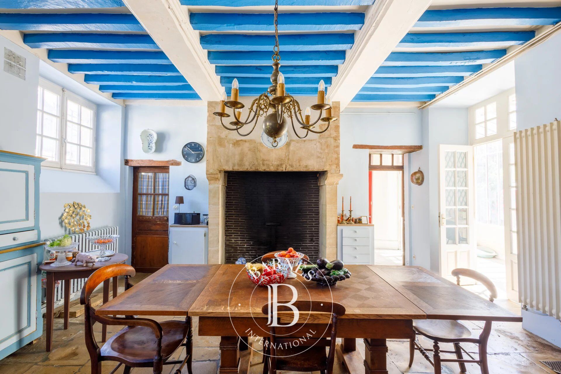 Bayeux centre – Élégant hôtel particulier (420m²) avec jardin et stationnement privé - picture 3