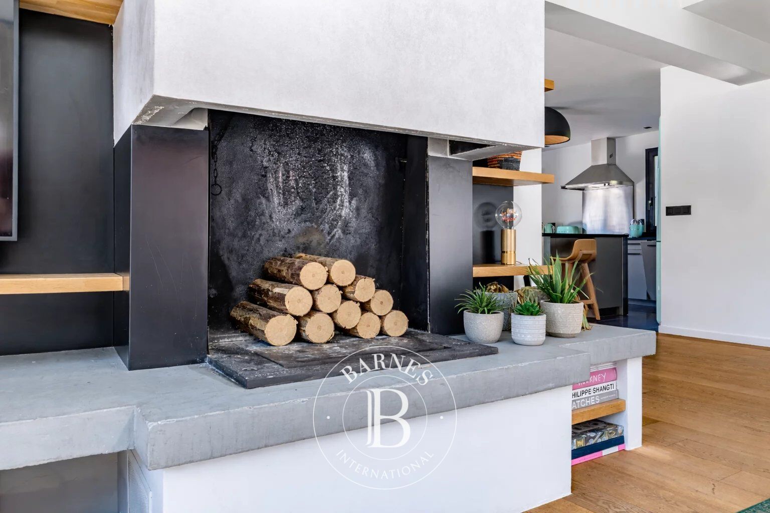 BARNES ANNECY - MENTHON PROCHE VILLAGE  - VILLA 5 CHAMBRES AVEC PISCINE ET TERRASSES - picture 3