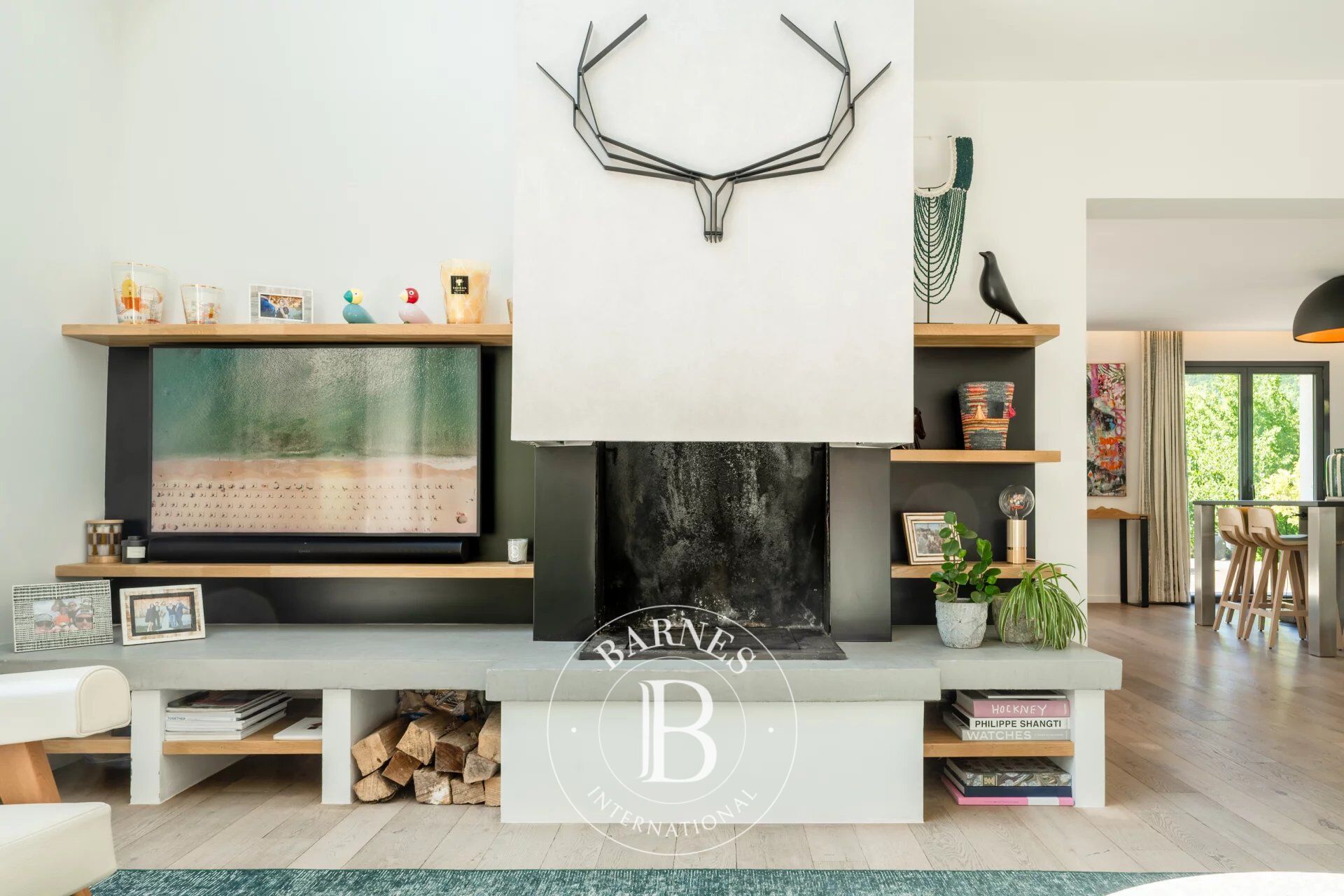 BARNES ANNECY - MENTHON PROCHE VILLAGE  - VILLA 5 CHAMBRES AVEC PISCINE ET TERRASSES - picture 2