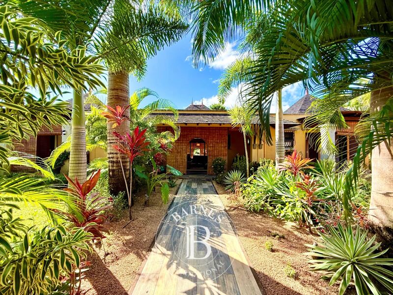 Venta, Villa Tamarin - picture 1