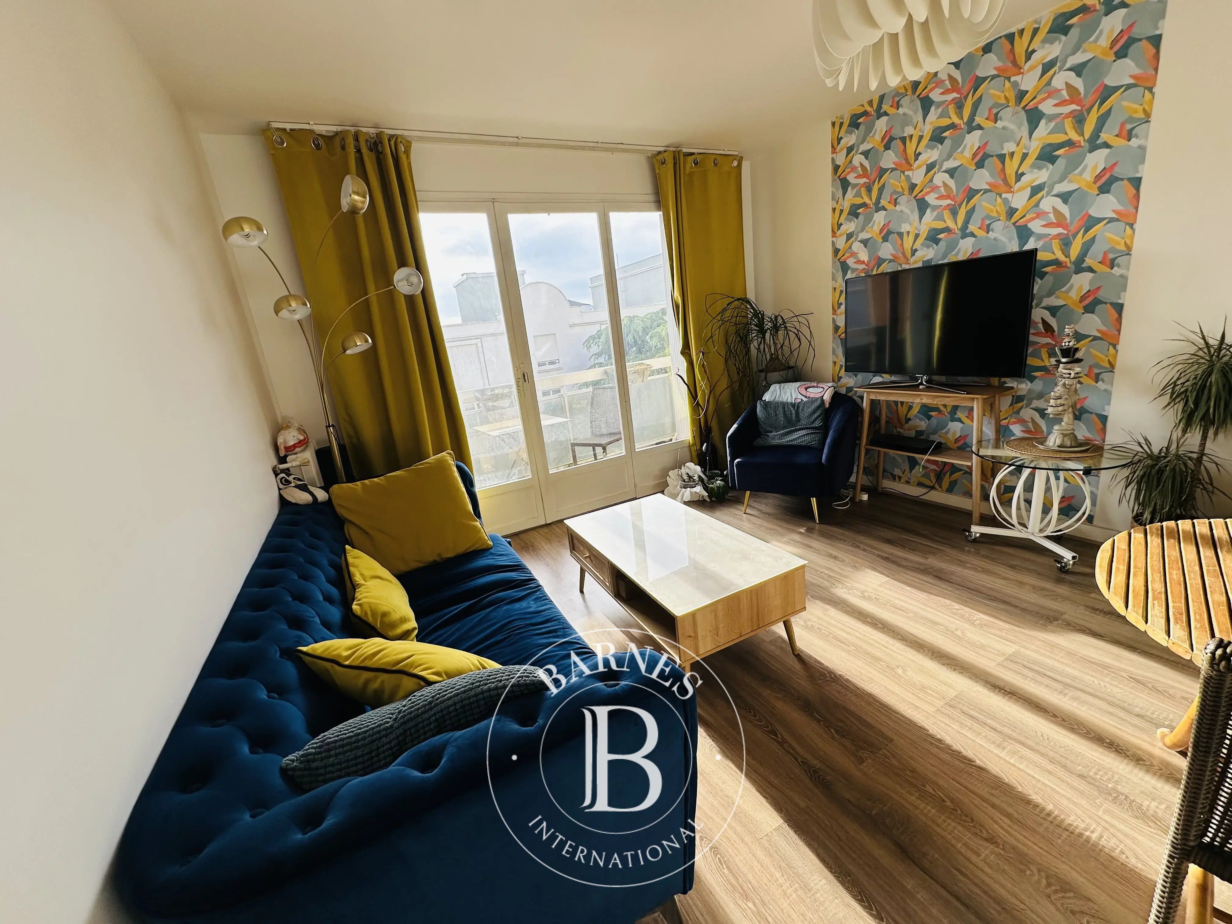 ORLÉANS ANTIGNA - Appartement T2 avec parking souterrain et balcon - picture 1