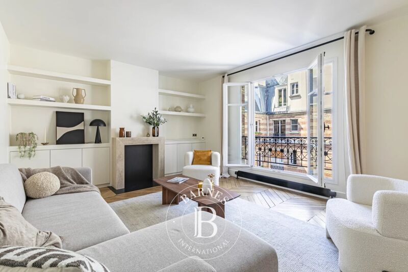 Paris VII - Tourville - dernier étage - espace extérieur - deux chambres - climatisé