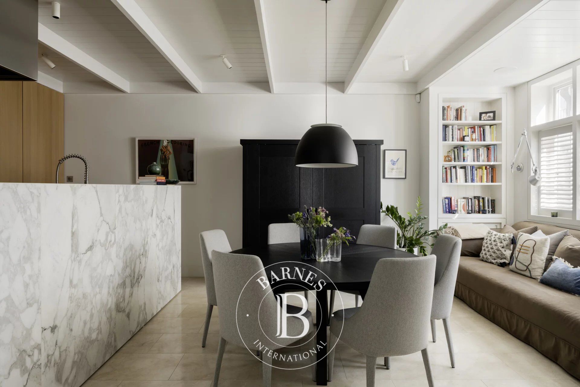 Ev London - picture 5