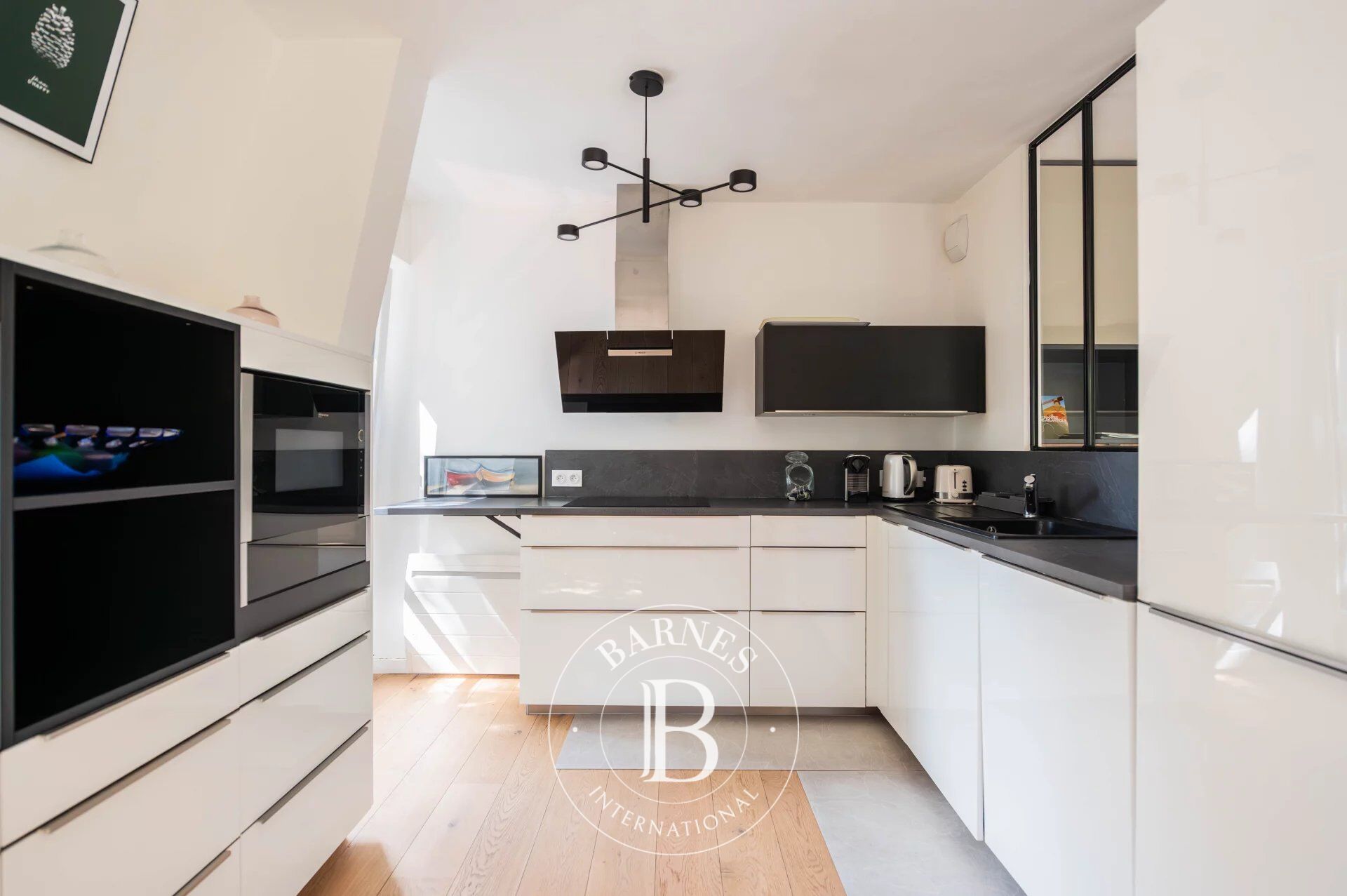 NANTES CANCLAUX - Appartement rénové de 3 chambres avec balcon et ascenseur - picture 2