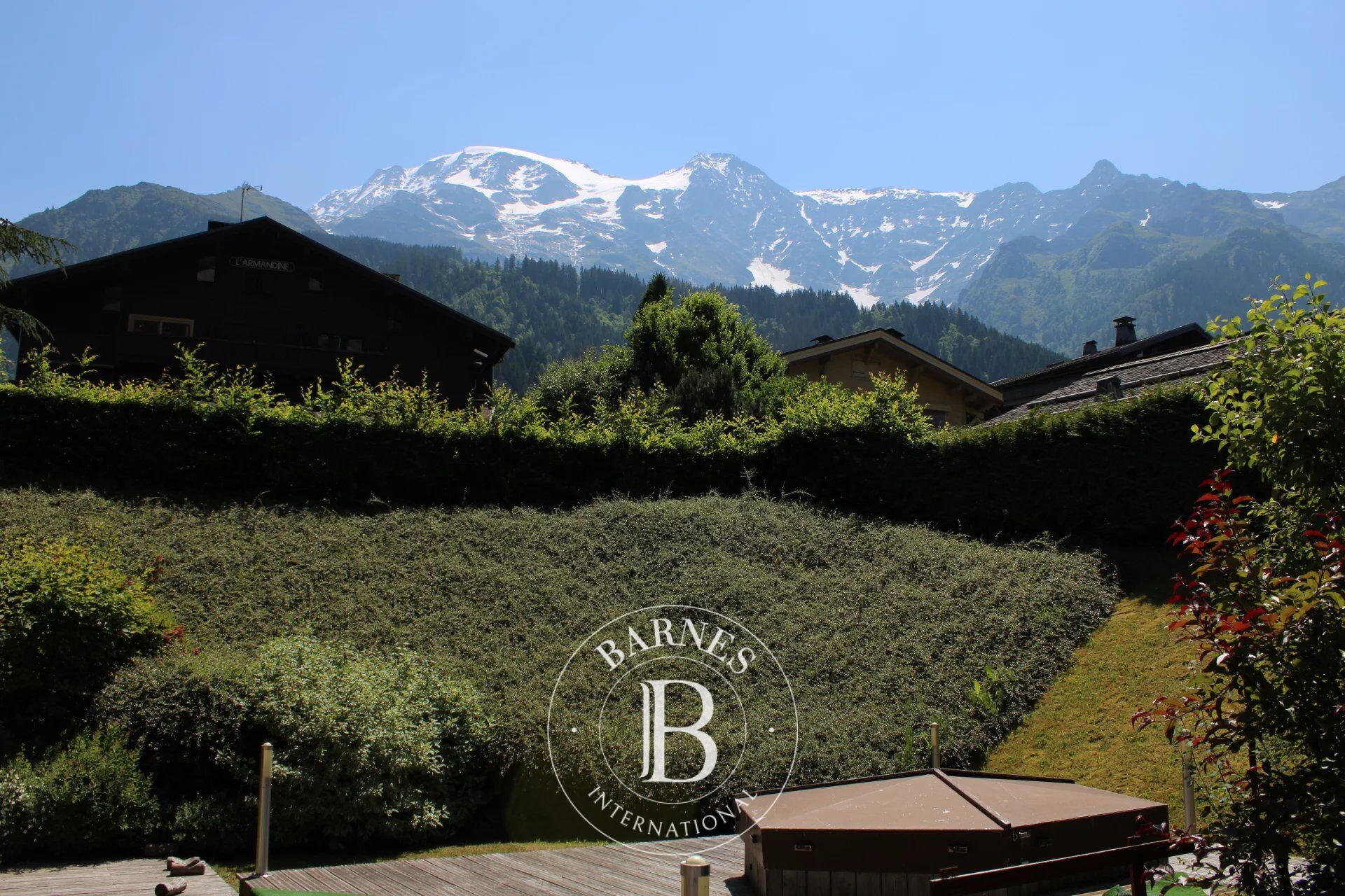 BARNES MONT-BLANC – EXCLUSIVE – LES CONTAMINES-MONTJOIE – CHALET/HOTEL WITH 9 UNITS - picture 3