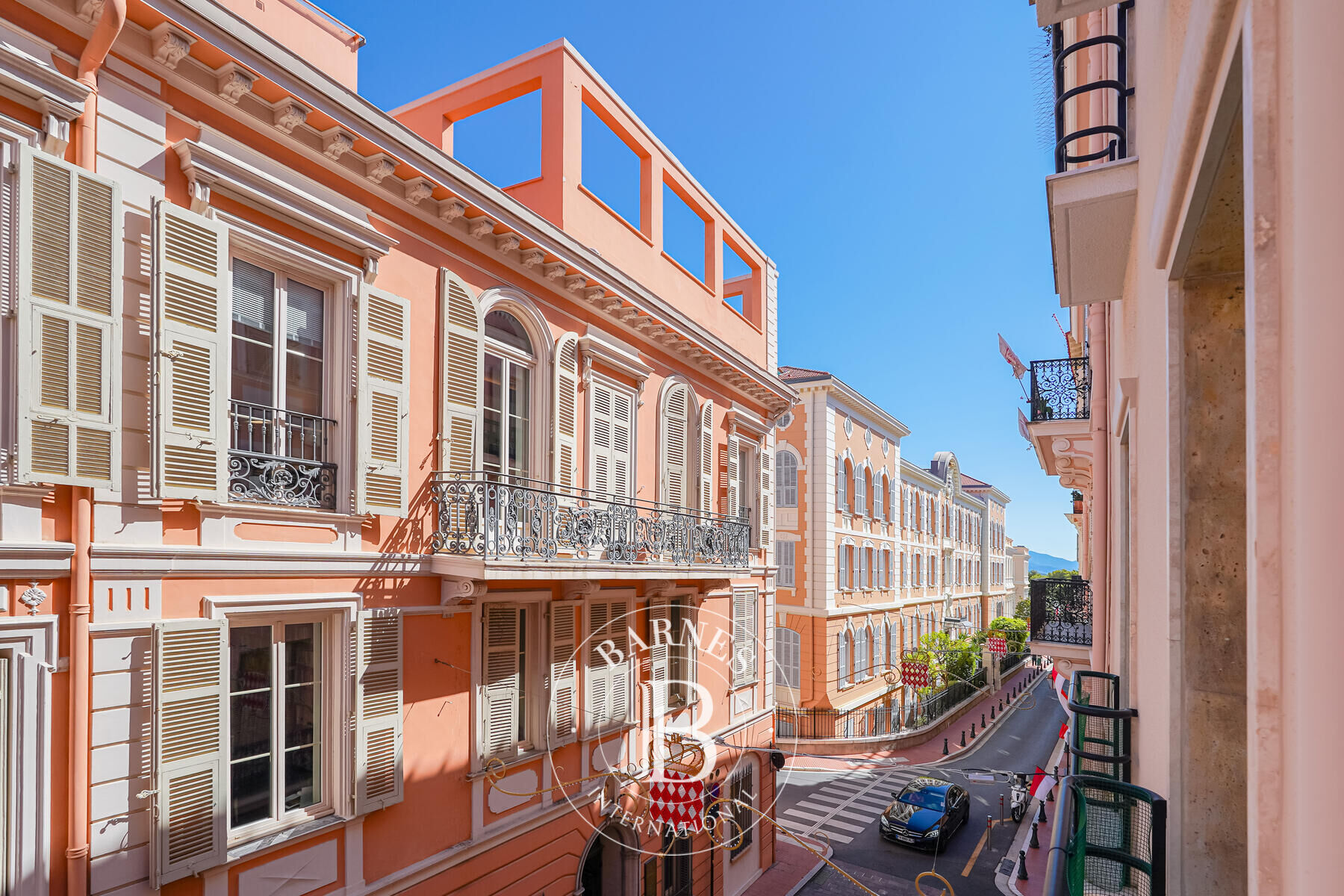 MONACO-VILLE - 3 PIÈCES TRAVERSANT - LOI 1235 - picture 1