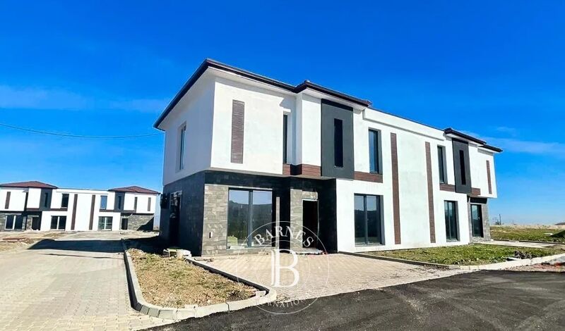 Venta, Casa Pozharevo - picture 2