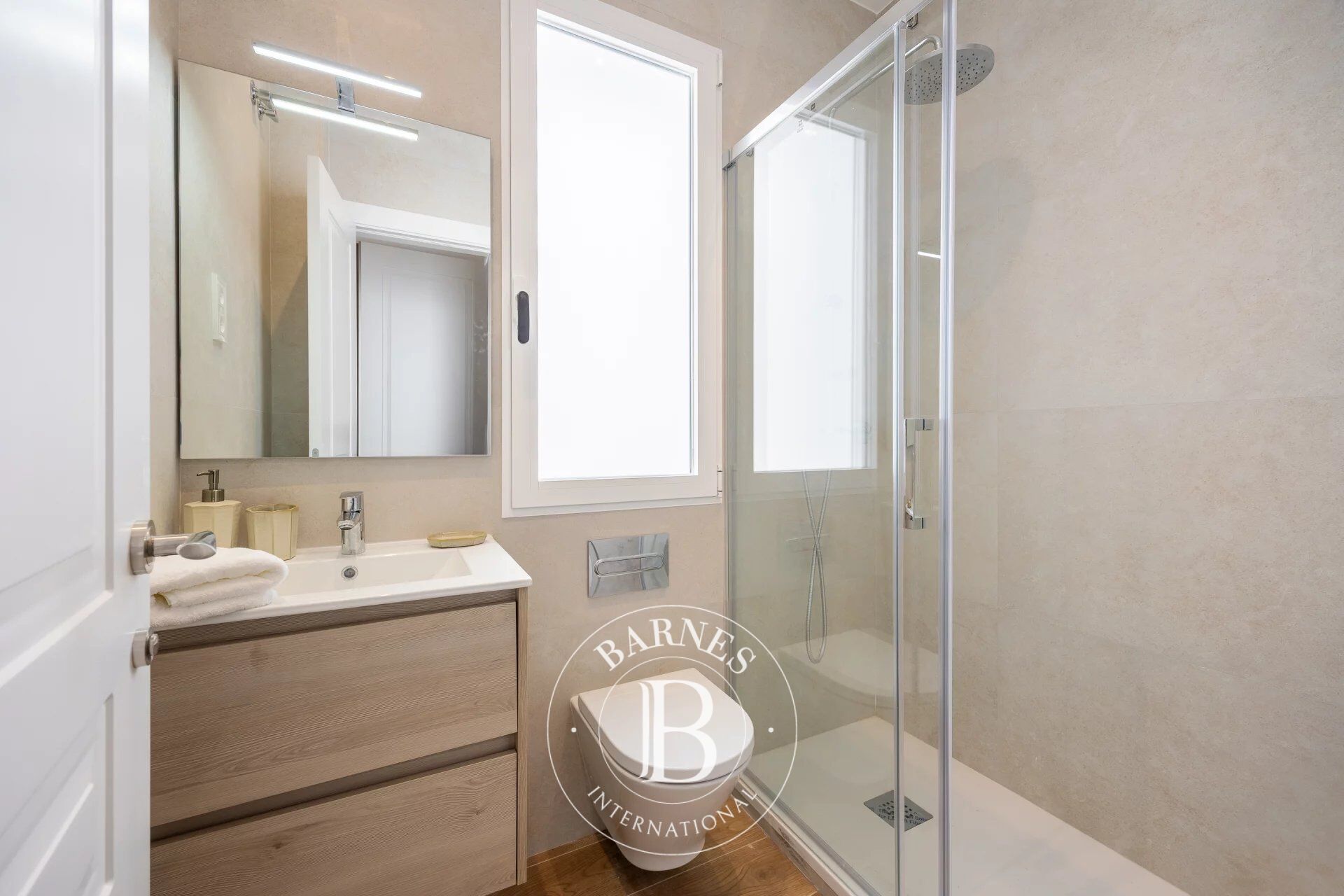 Daire Madrid - picture 6