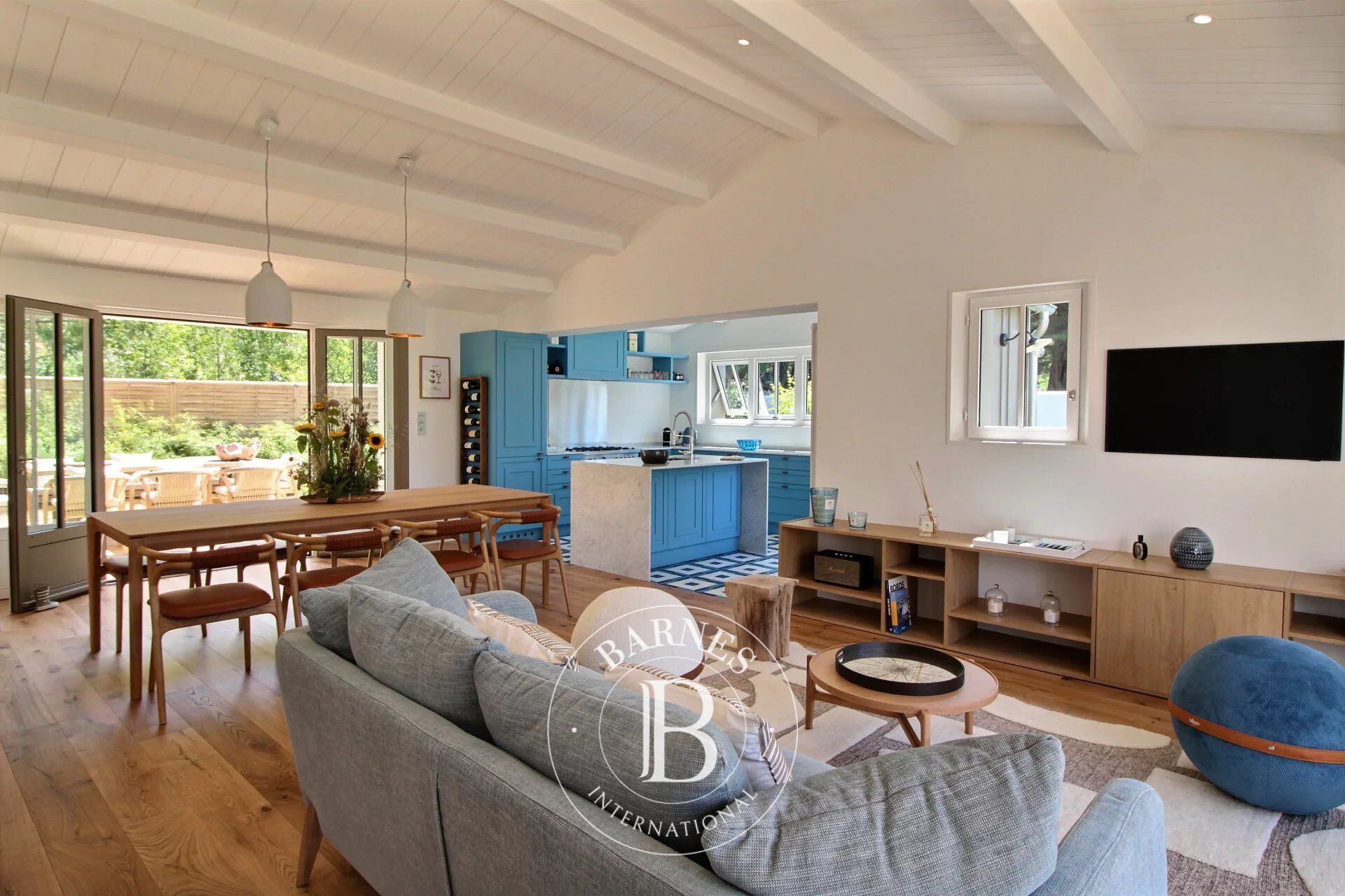 For Sale, House Le Bois-Plage-en-Ré - picture 4