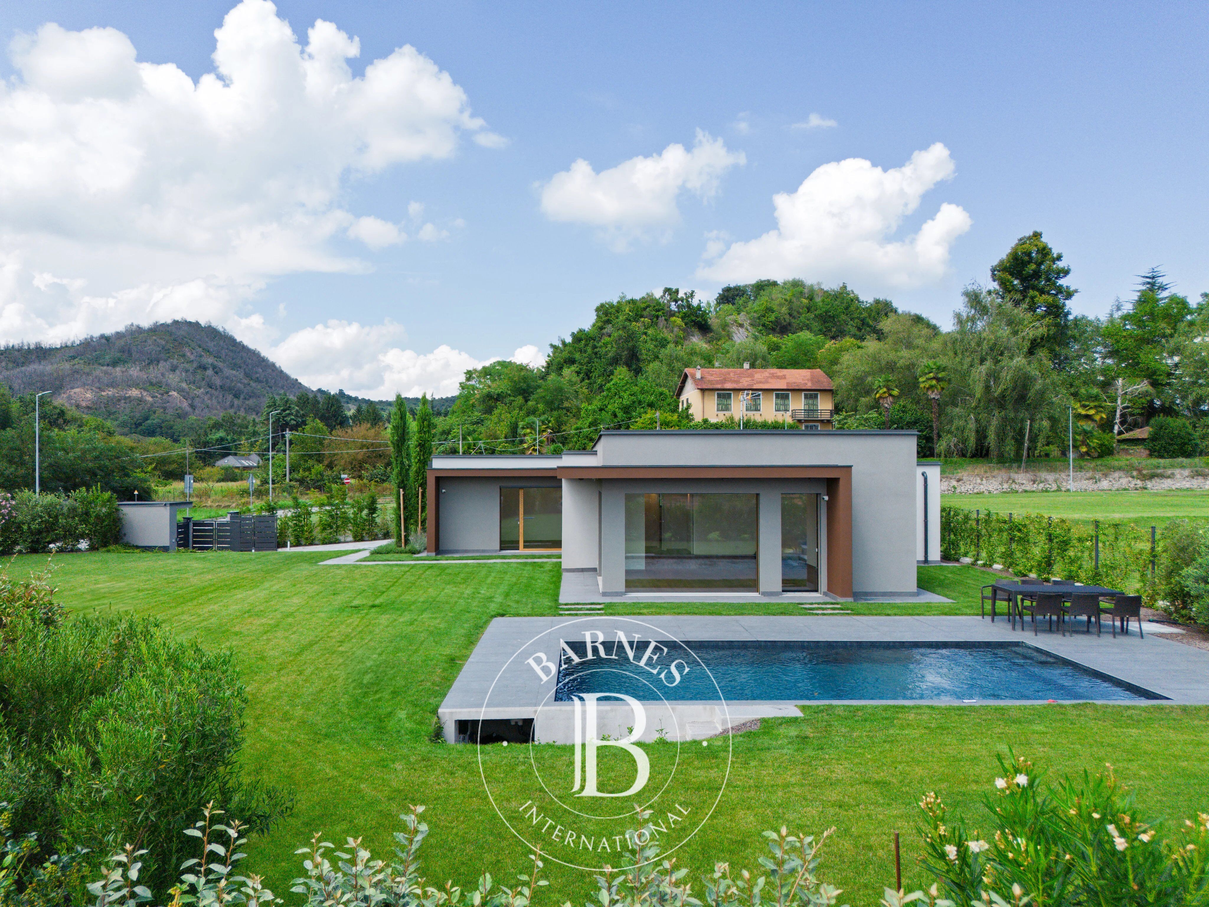 Villa Angera - picture 8