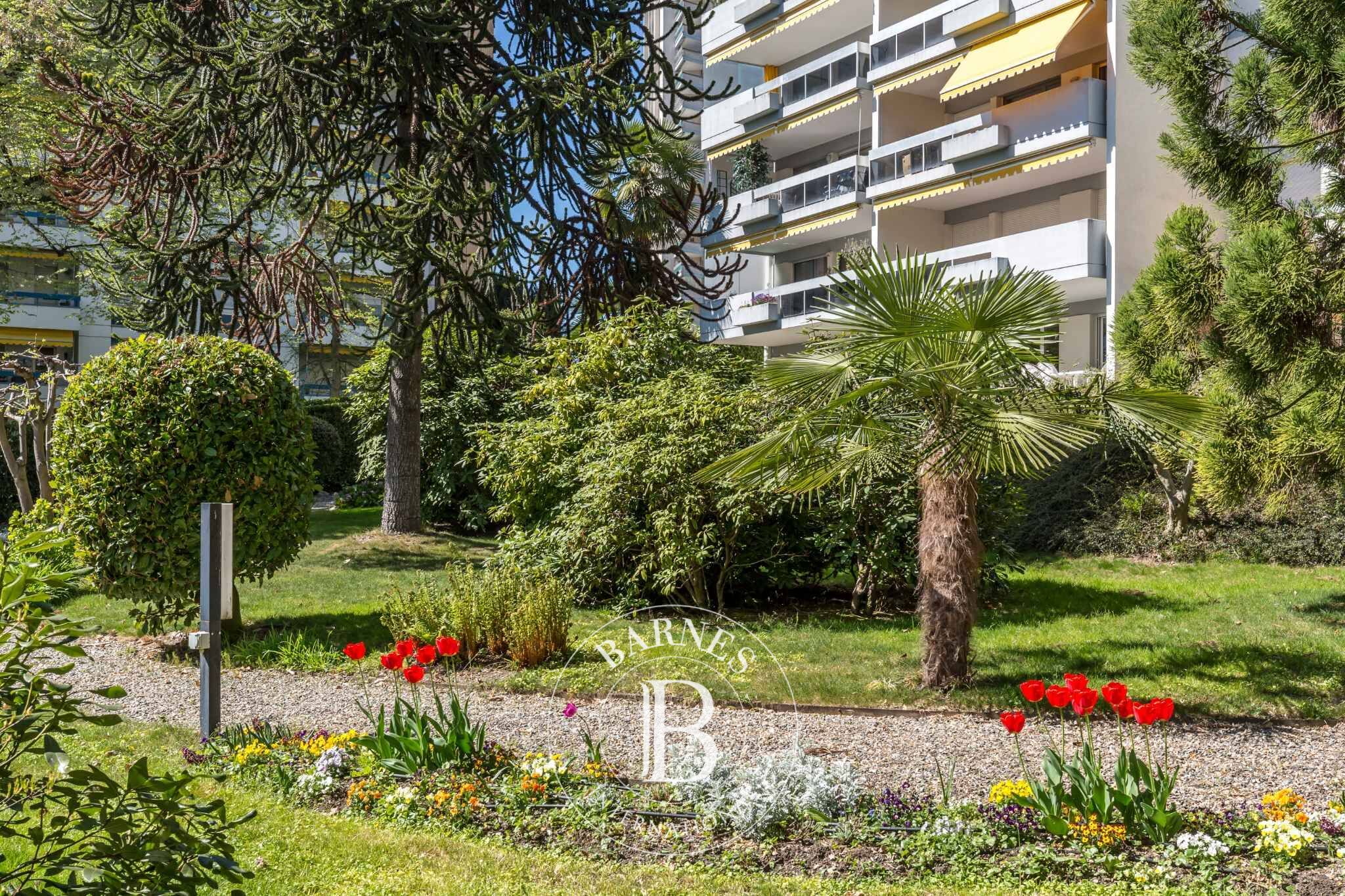 Daire Montreux - picture 11