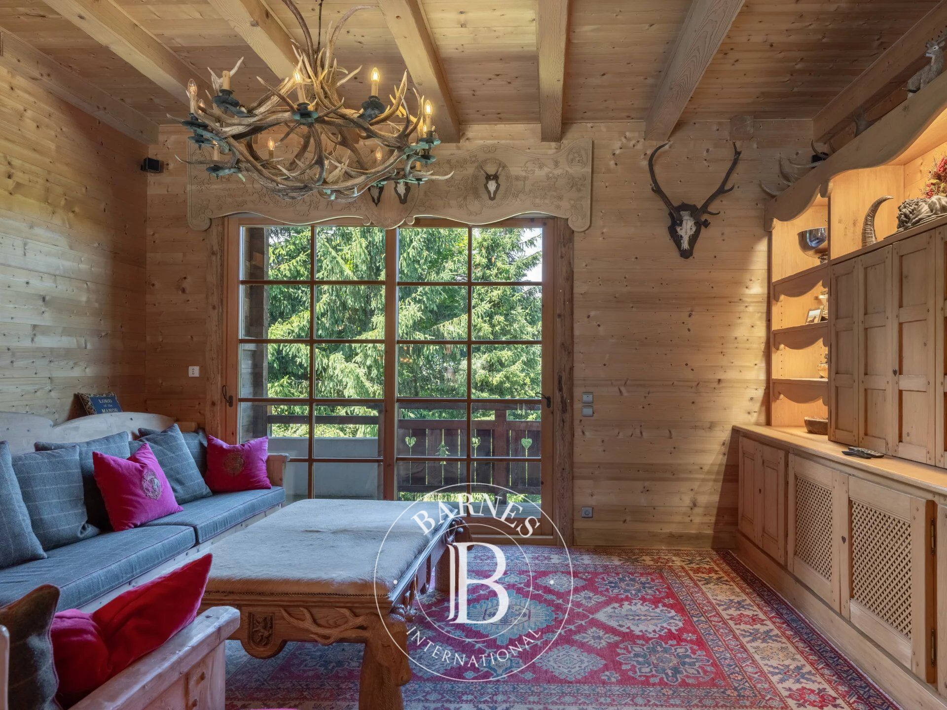 -Spacious 6-Bedroom Family Chalet in Immediate Proximity to the Ski Slopes - picture 3