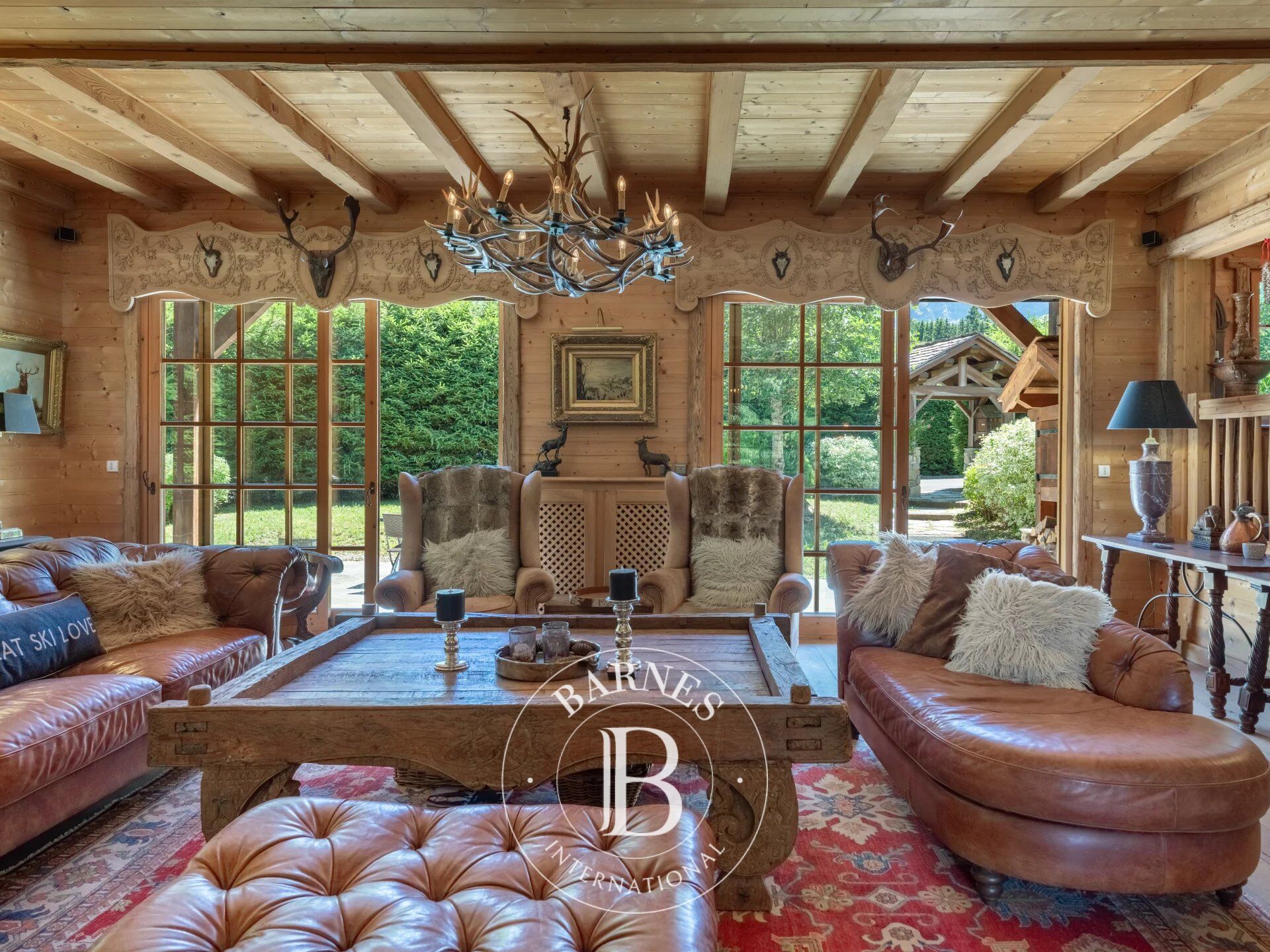 -Spacious 6-Bedroom Family Chalet in Immediate Proximity to the Ski Slopes - picture 1