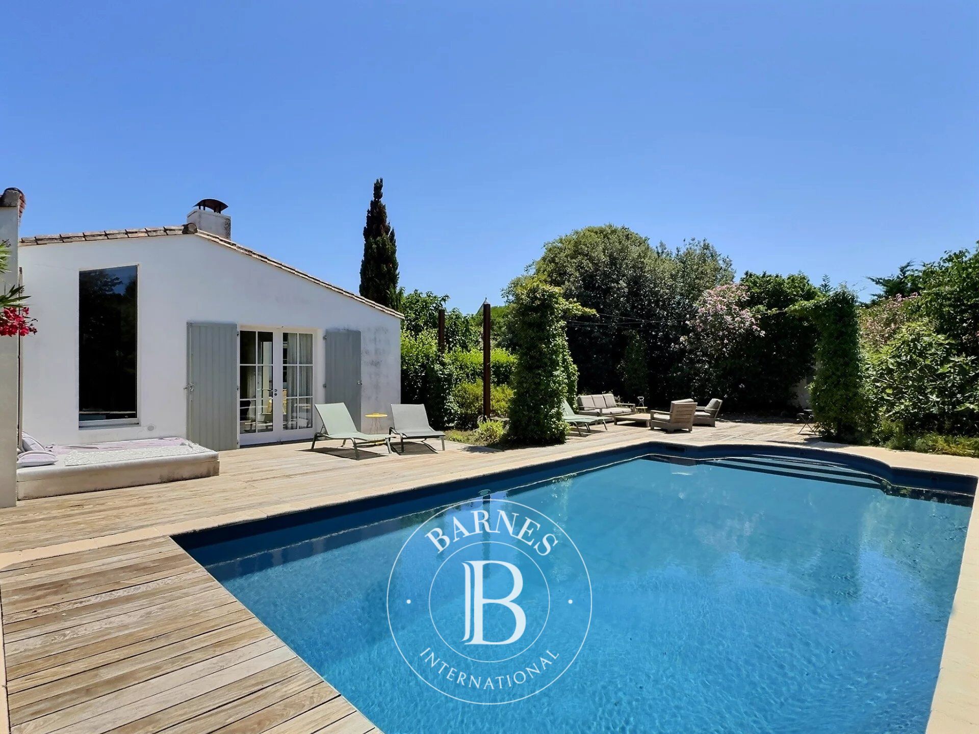 ILE DE RÉ - LES PORTES -  Maison à vendre - Piscine - Proche plage - picture 1