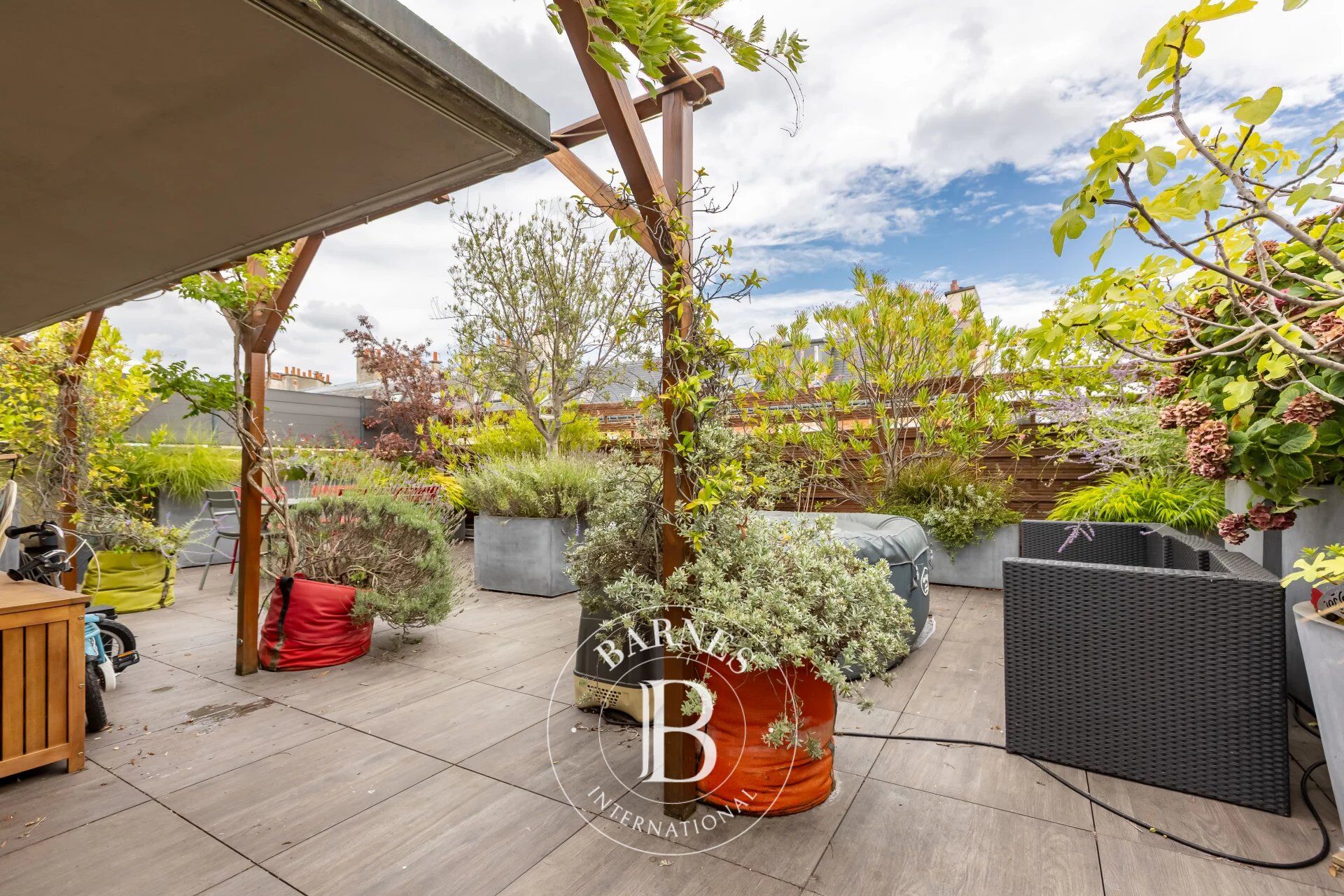 Boulogne Nord - Dernier étage  env. 90m2 - Terrasse panoramique - picture 2