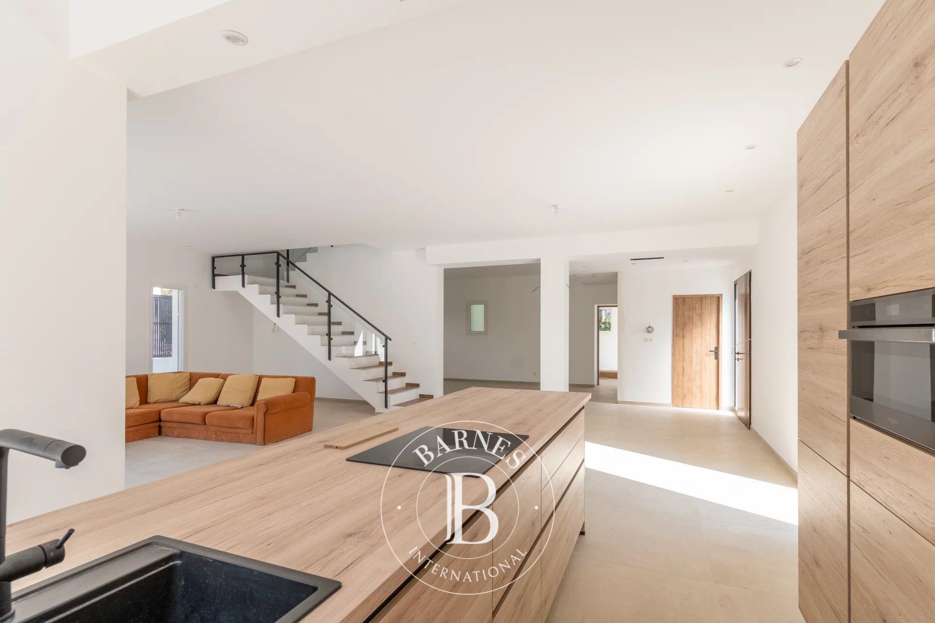 LOCATION MEUBLEE - Cabriès/Calas - 13min IBS - 4 chambres - Villa meublée - Piscine - Stationnements - picture 1