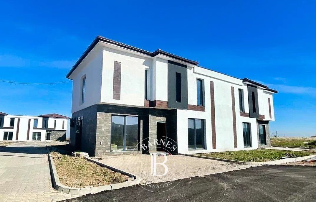 Casa Pozharevo - picture 1