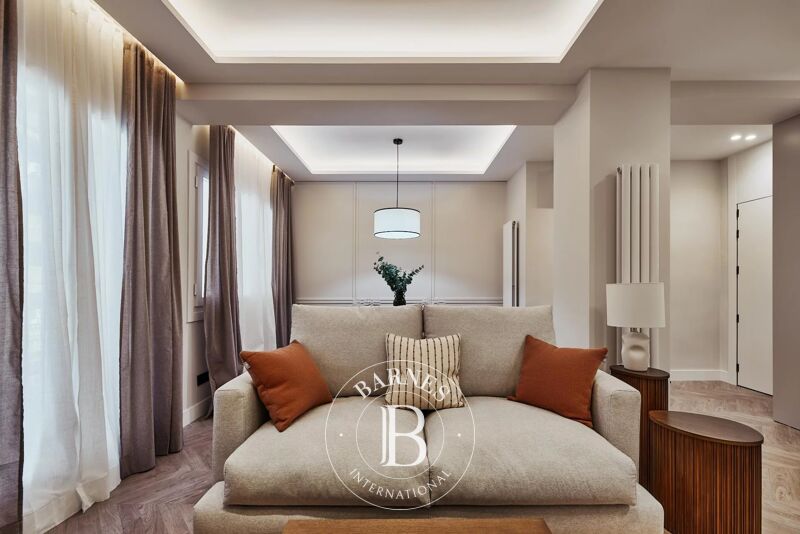 For Sale Apartment | Madrid - picture 2