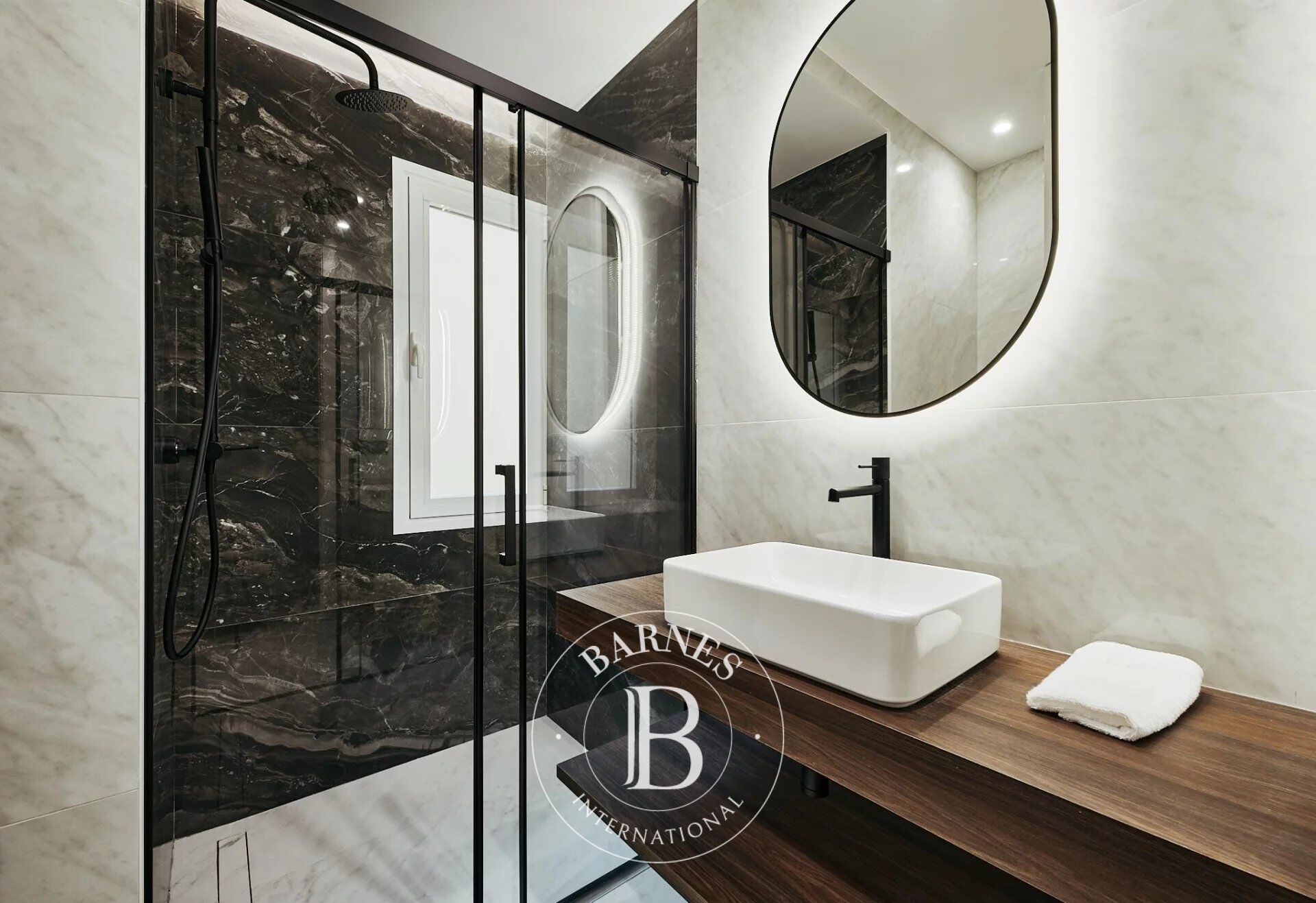 Daire Madrid - picture 11