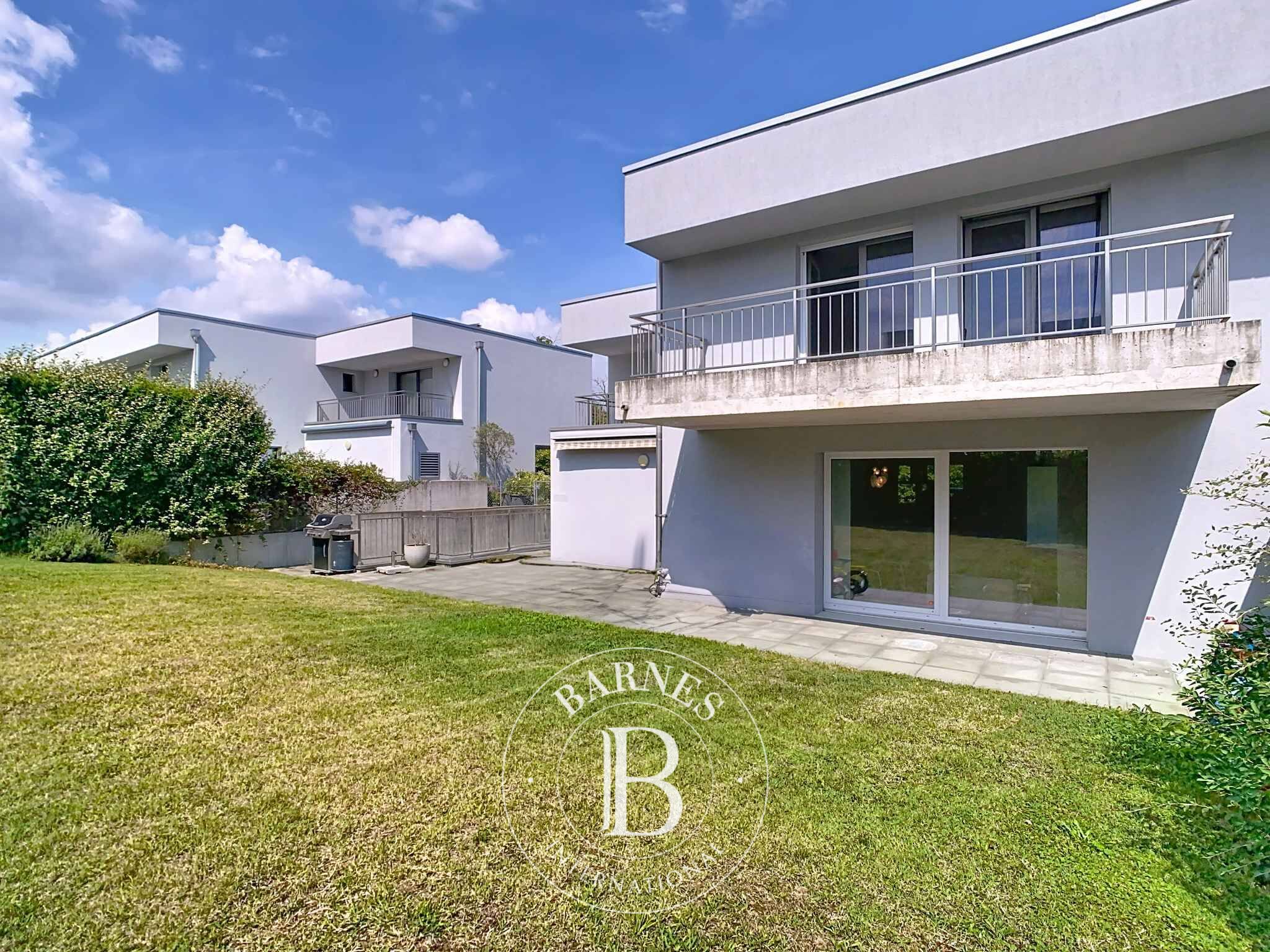 Villa gemela Confignon - picture 1