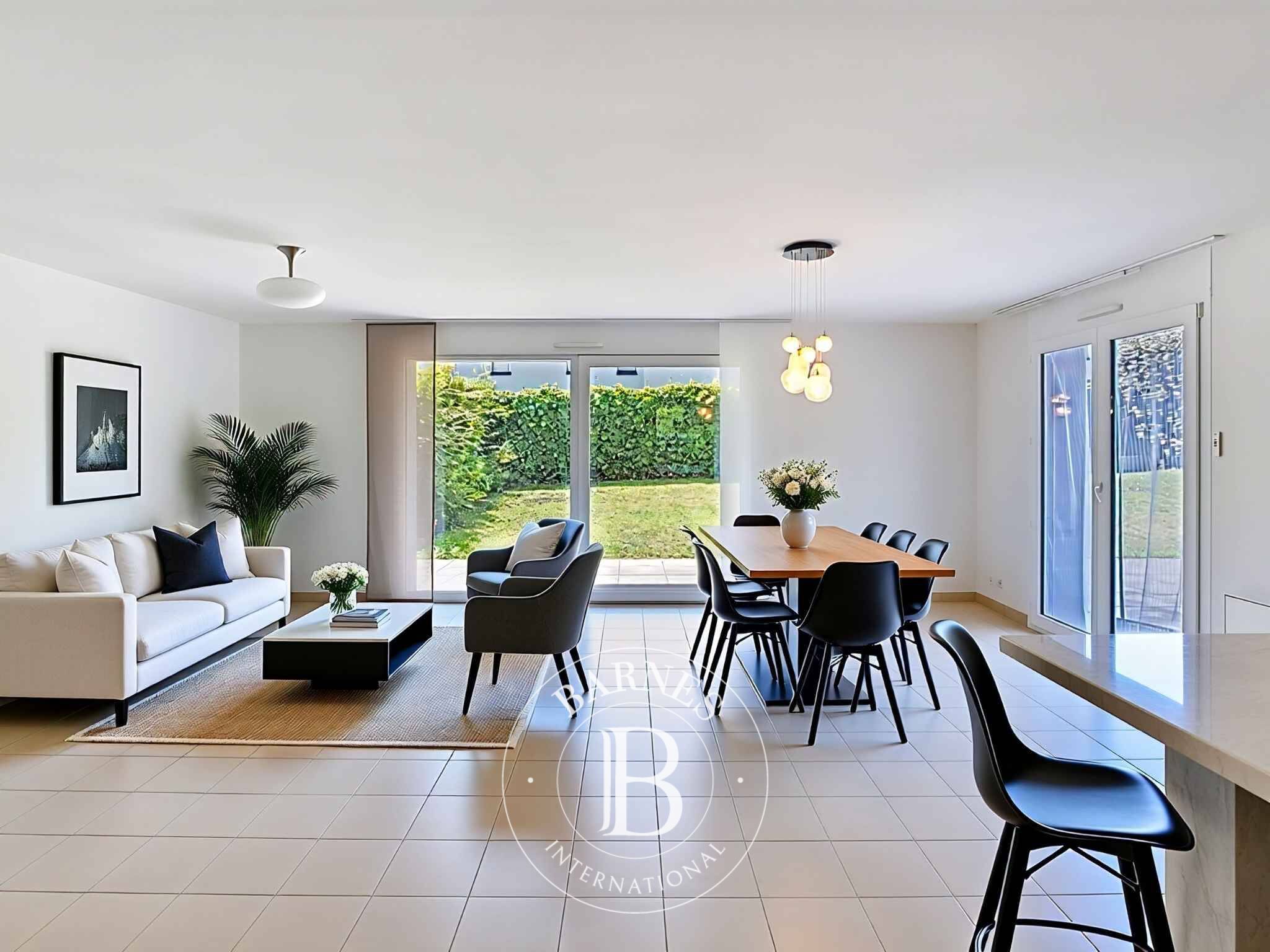 Twin Villa Confignon - picture 1