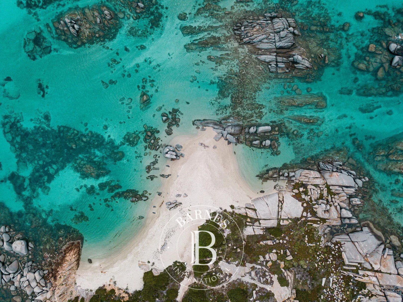 OFF MARKET, Exclusive,  Southern Corsica, Luxury Hotel, Pool, Near the Beach - picture 3