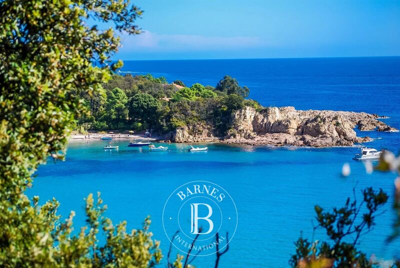 Venta, Palacete Porto-Vecchio - picture 2